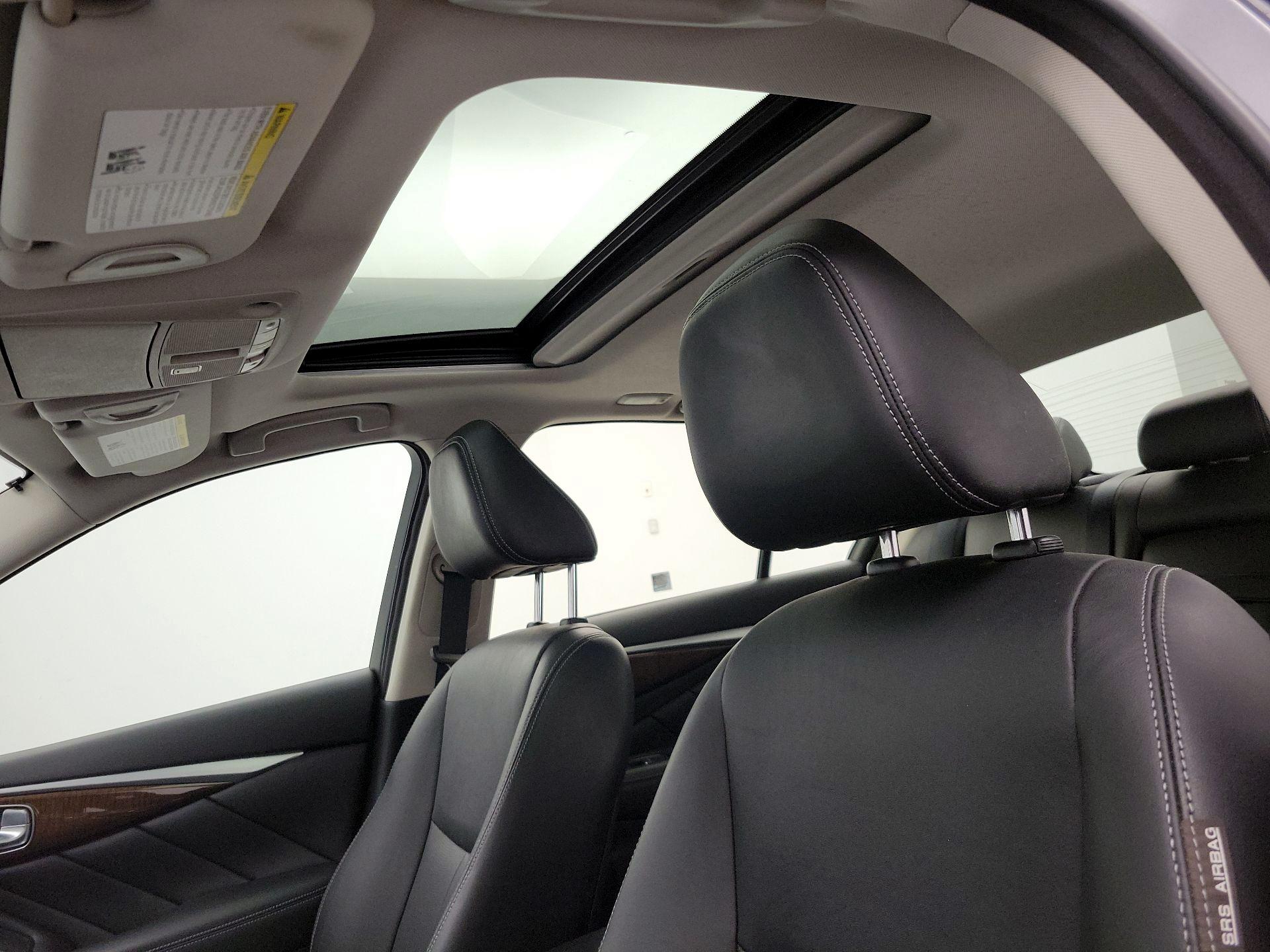 Thumbnail: 2015 INFINITI Q50 - 19