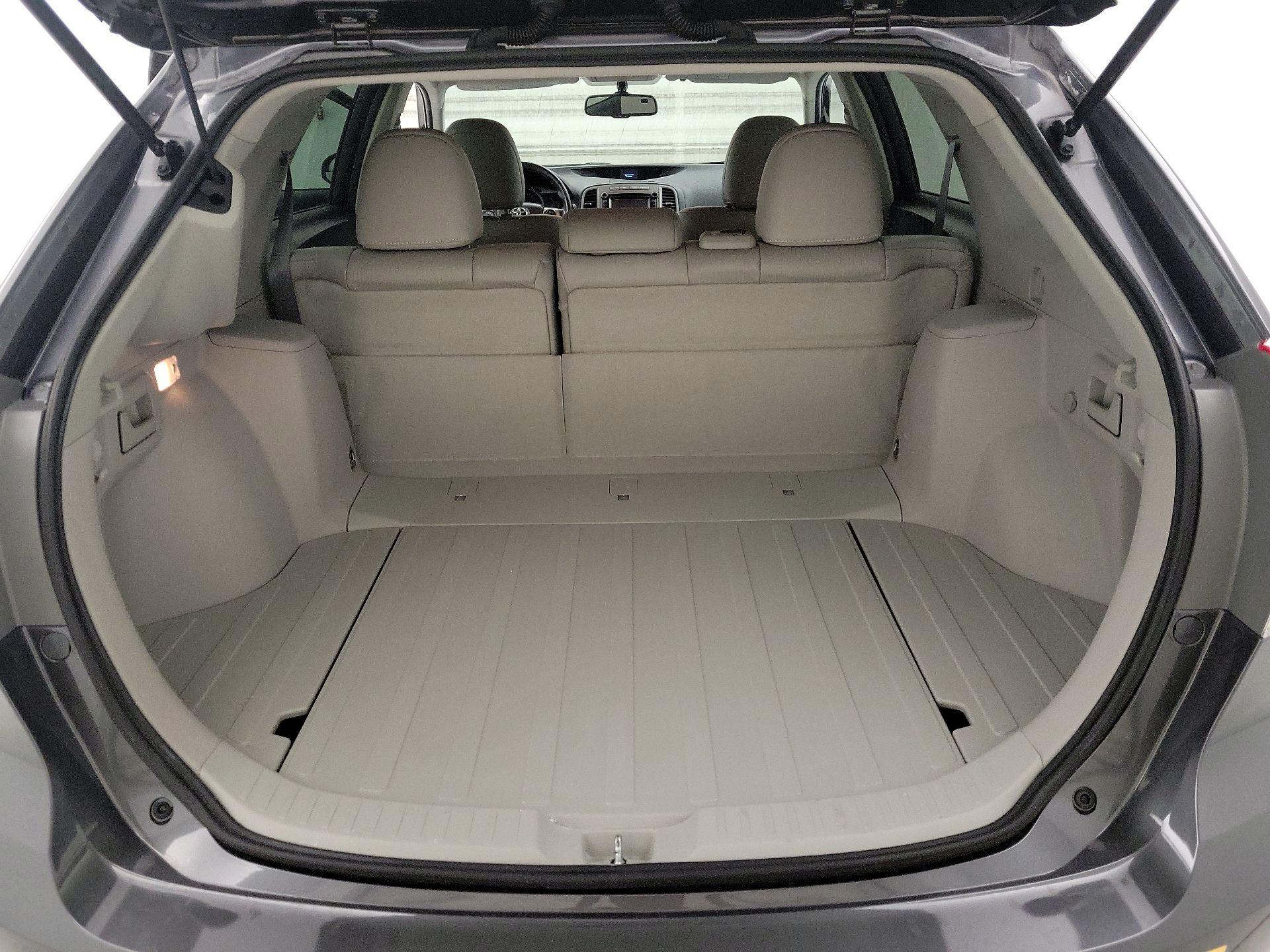 Thumbnail: 2013 Toyota Venza - 20