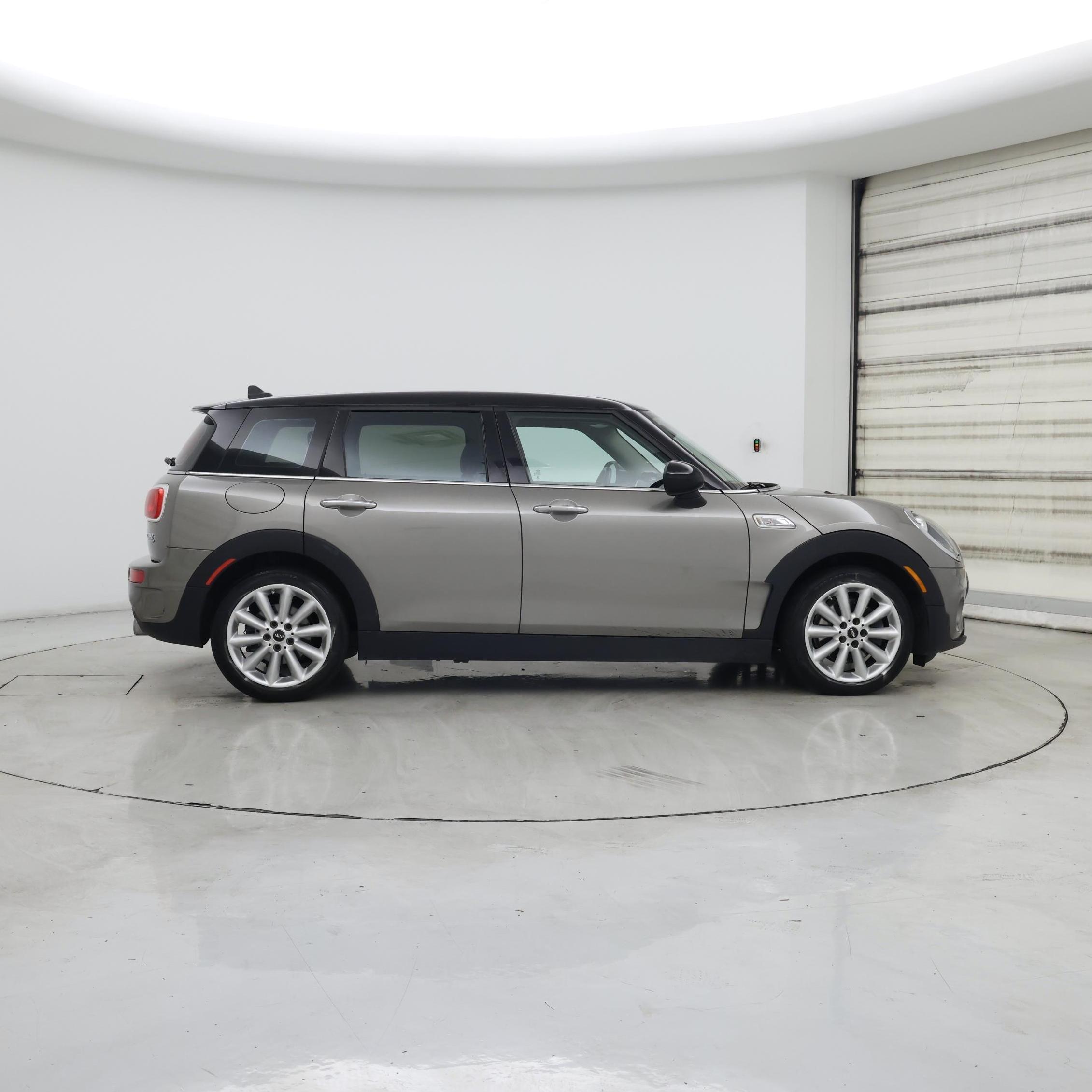 Thumbnail: 2017 MINI Cooper Clubman - 7