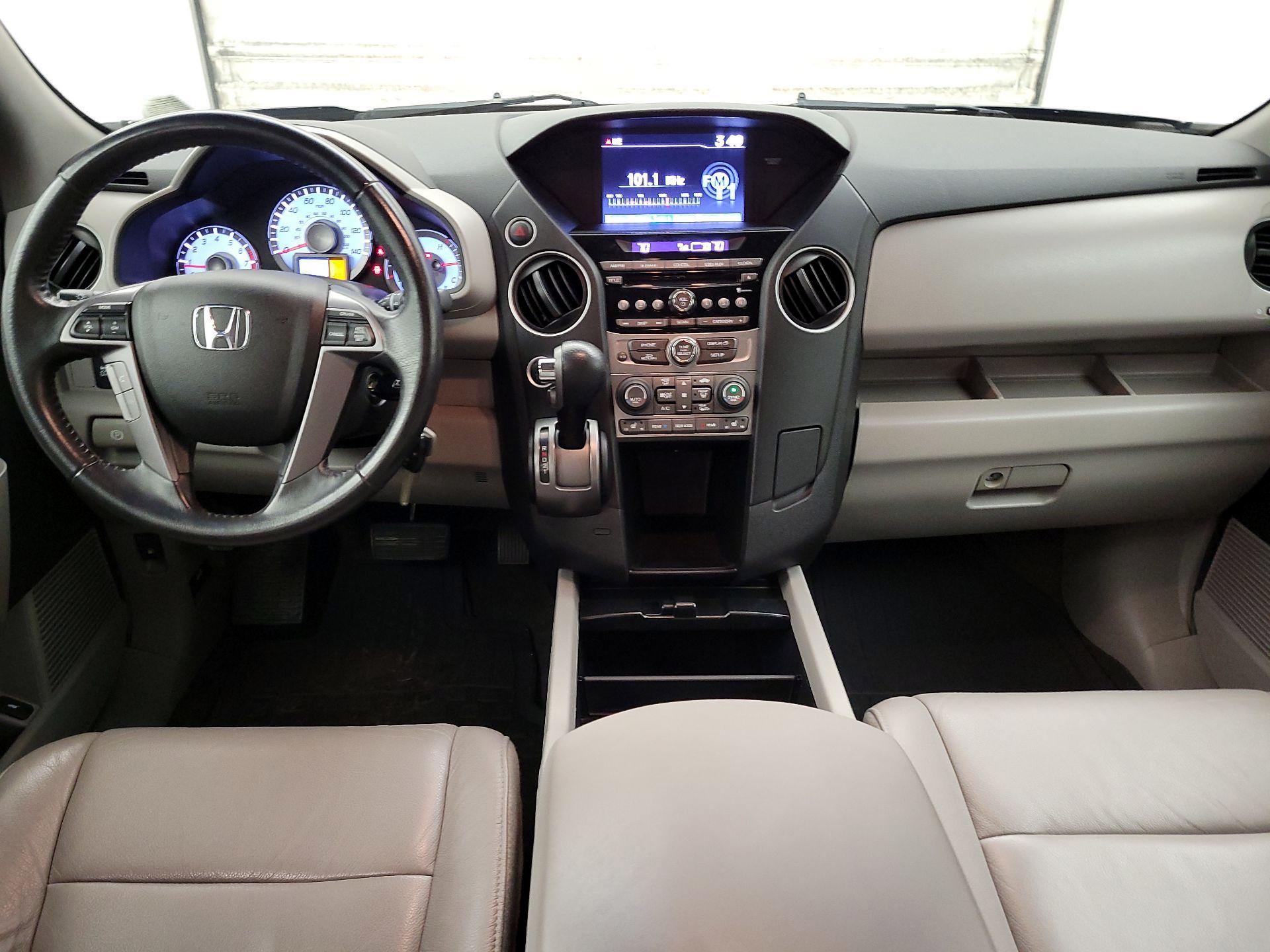 Thumbnail: 2013 Honda Pilot - 9