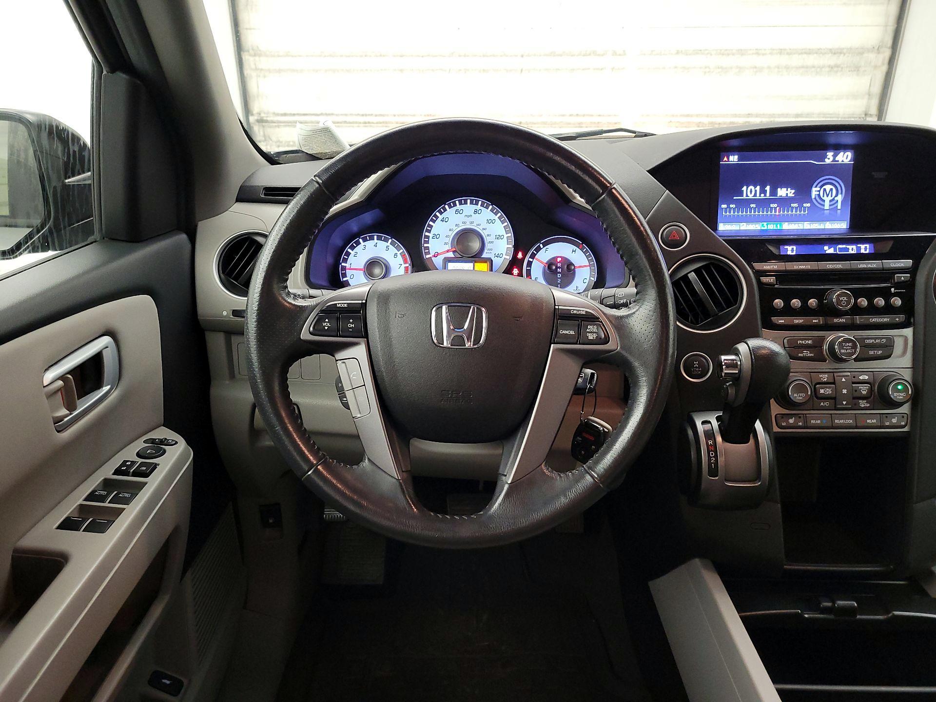 Thumbnail: 2013 Honda Pilot - 10
