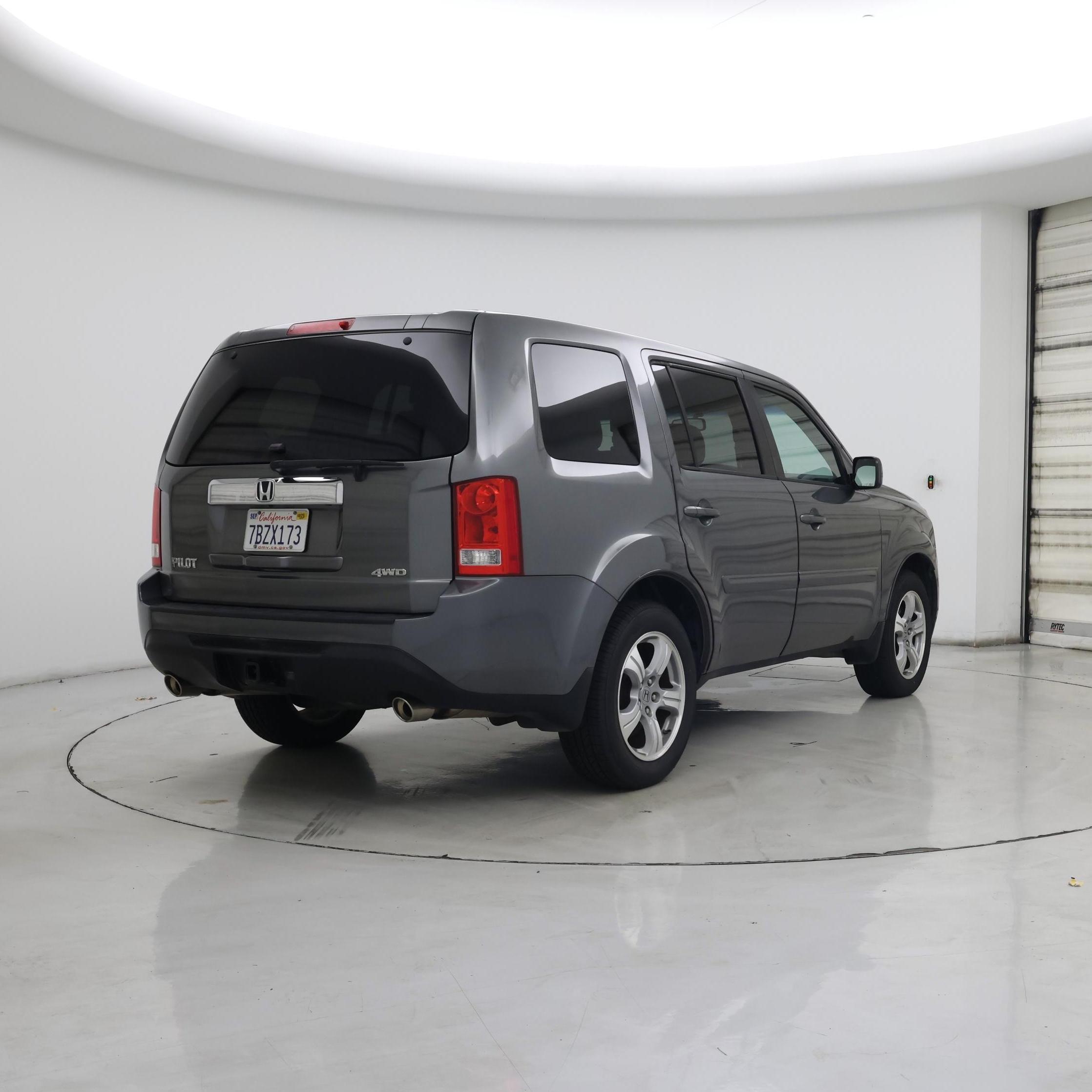 Thumbnail: 2013 Honda Pilot - 8