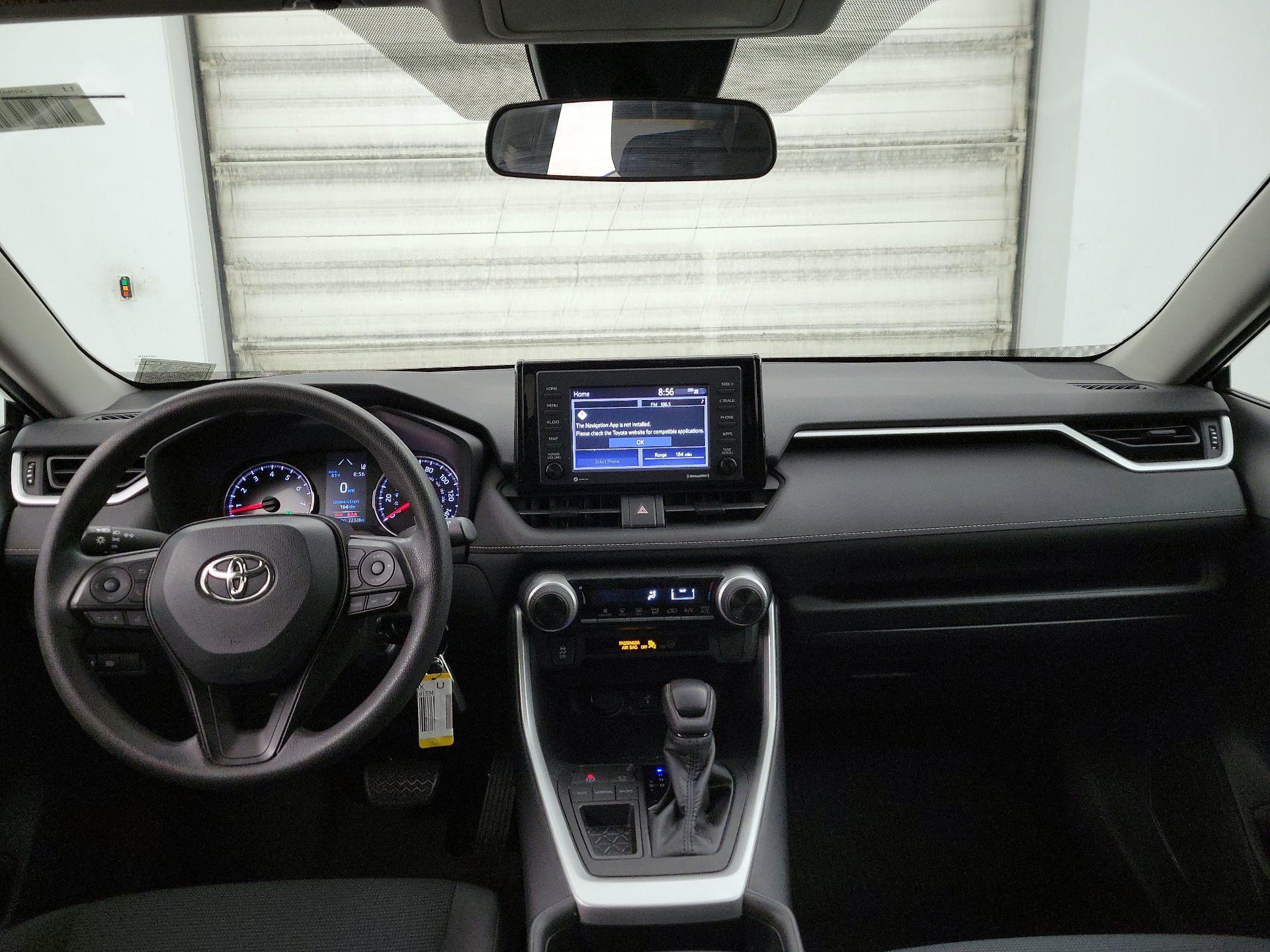 Thumbnail: 2020 Toyota RAV4 - 9