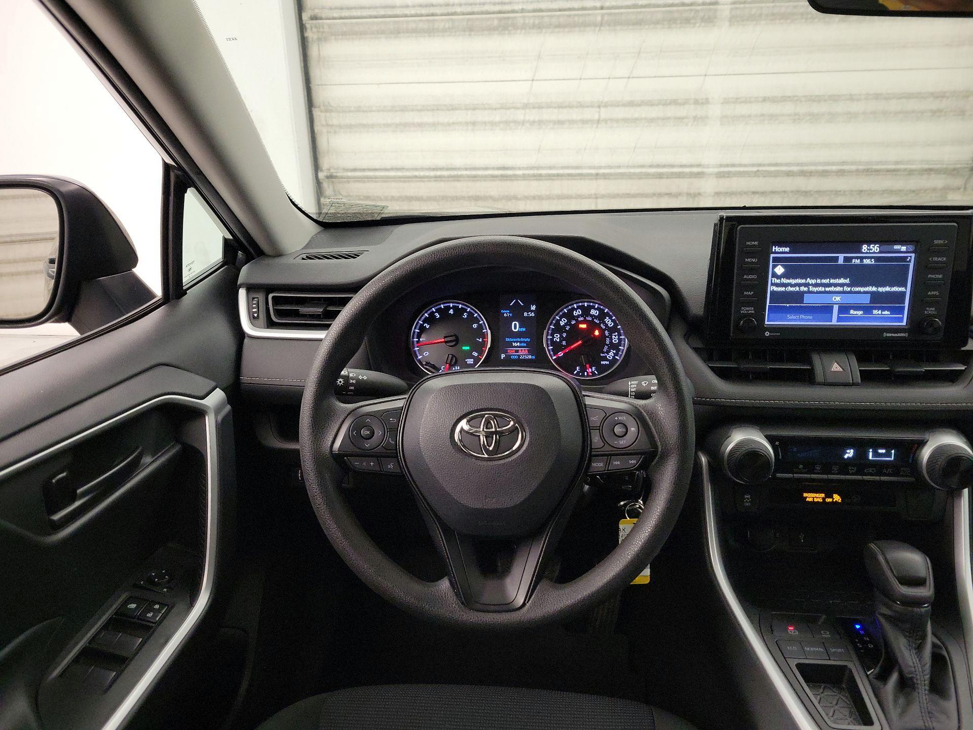 Thumbnail: 2020 Toyota RAV4 - 10