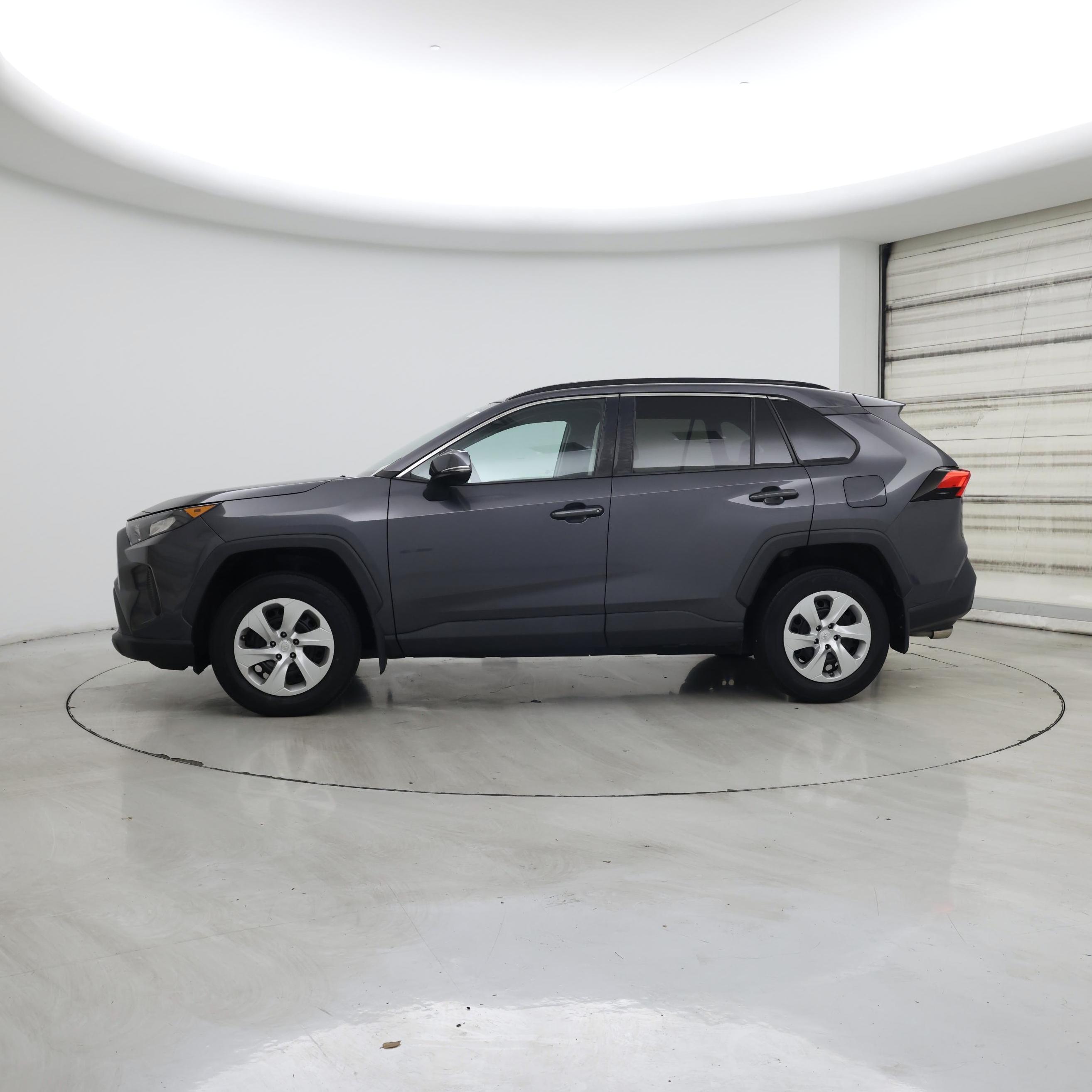 Thumbnail: 2020 Toyota RAV4 - 3