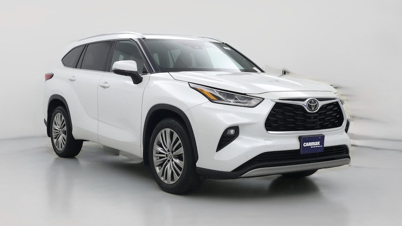 2022 Toyota Highlander Platinum Hero Image