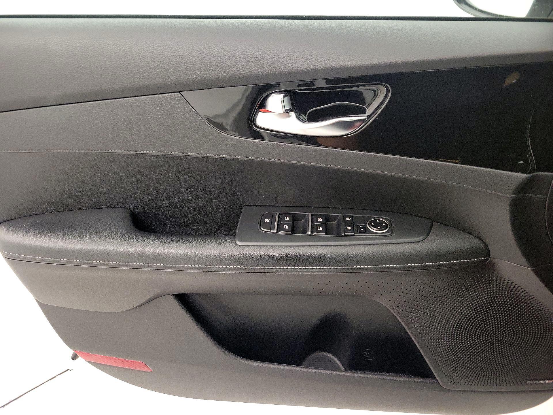 Thumbnail: 2021 Kia Forte - 10
