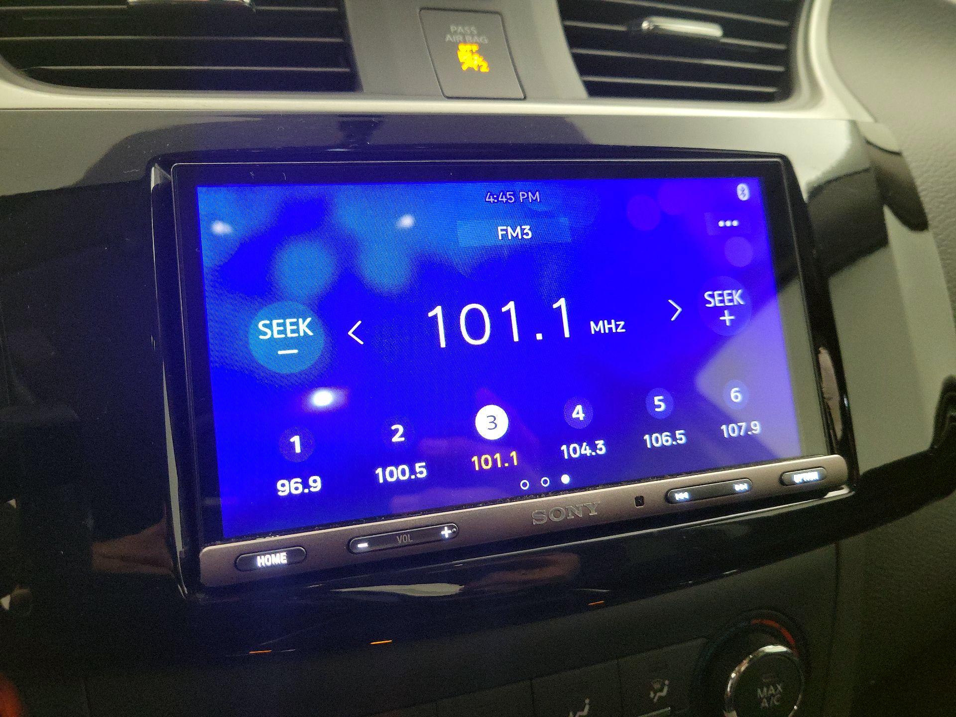 Thumbnail: 2016 Nissan Sentra - 15
