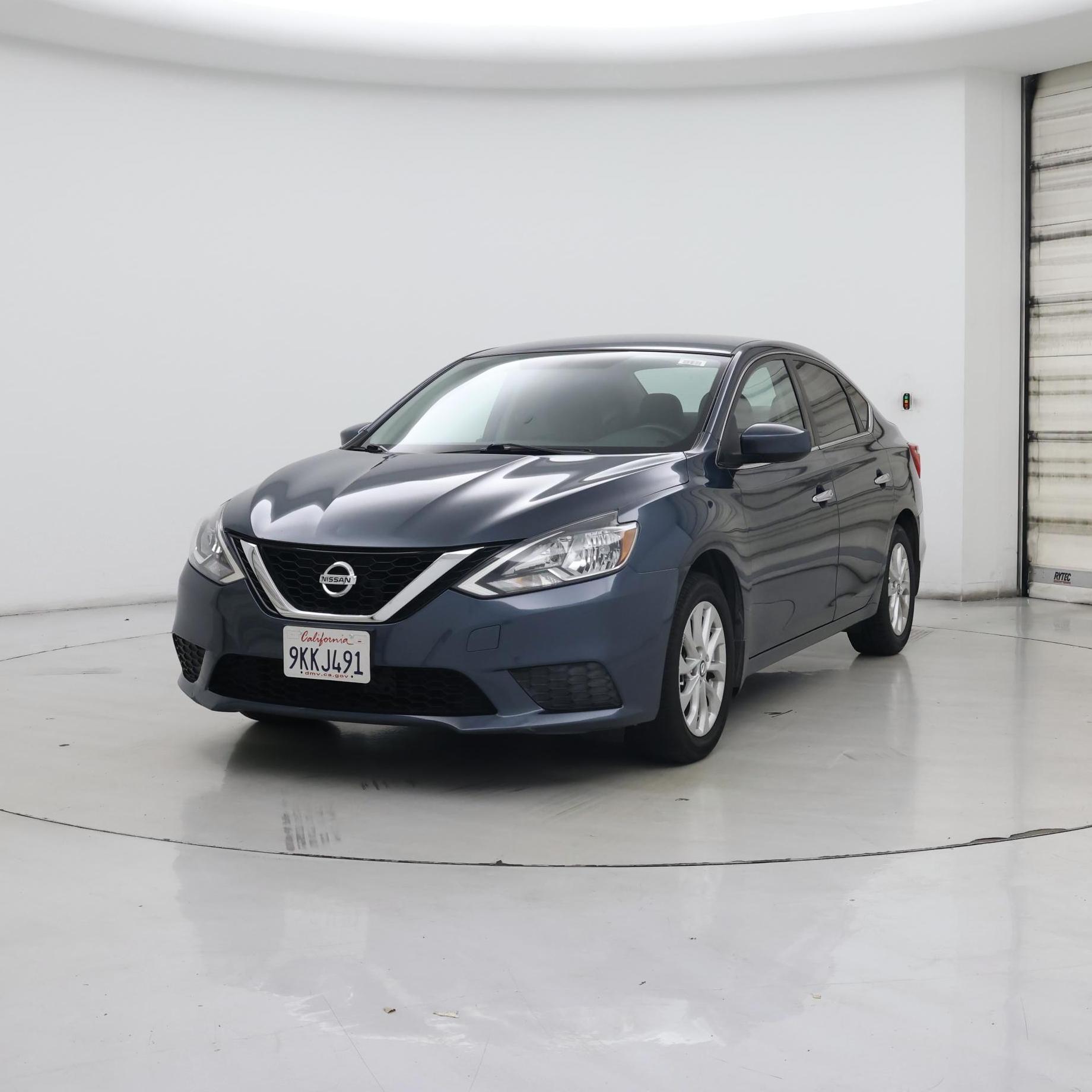 Thumbnail: 2016 Nissan Sentra - 4