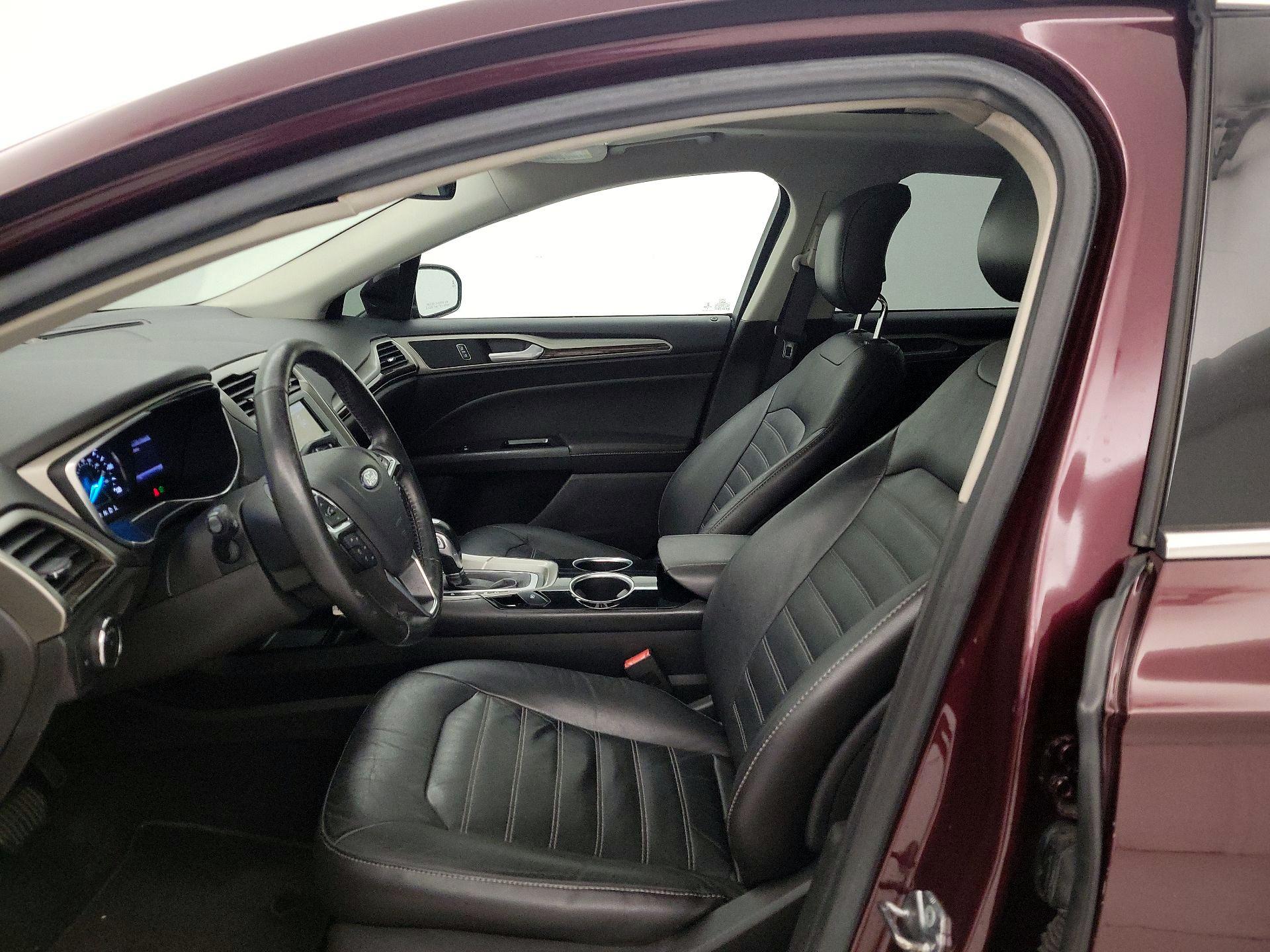 Thumbnail: 2013 Ford Fusion - 11