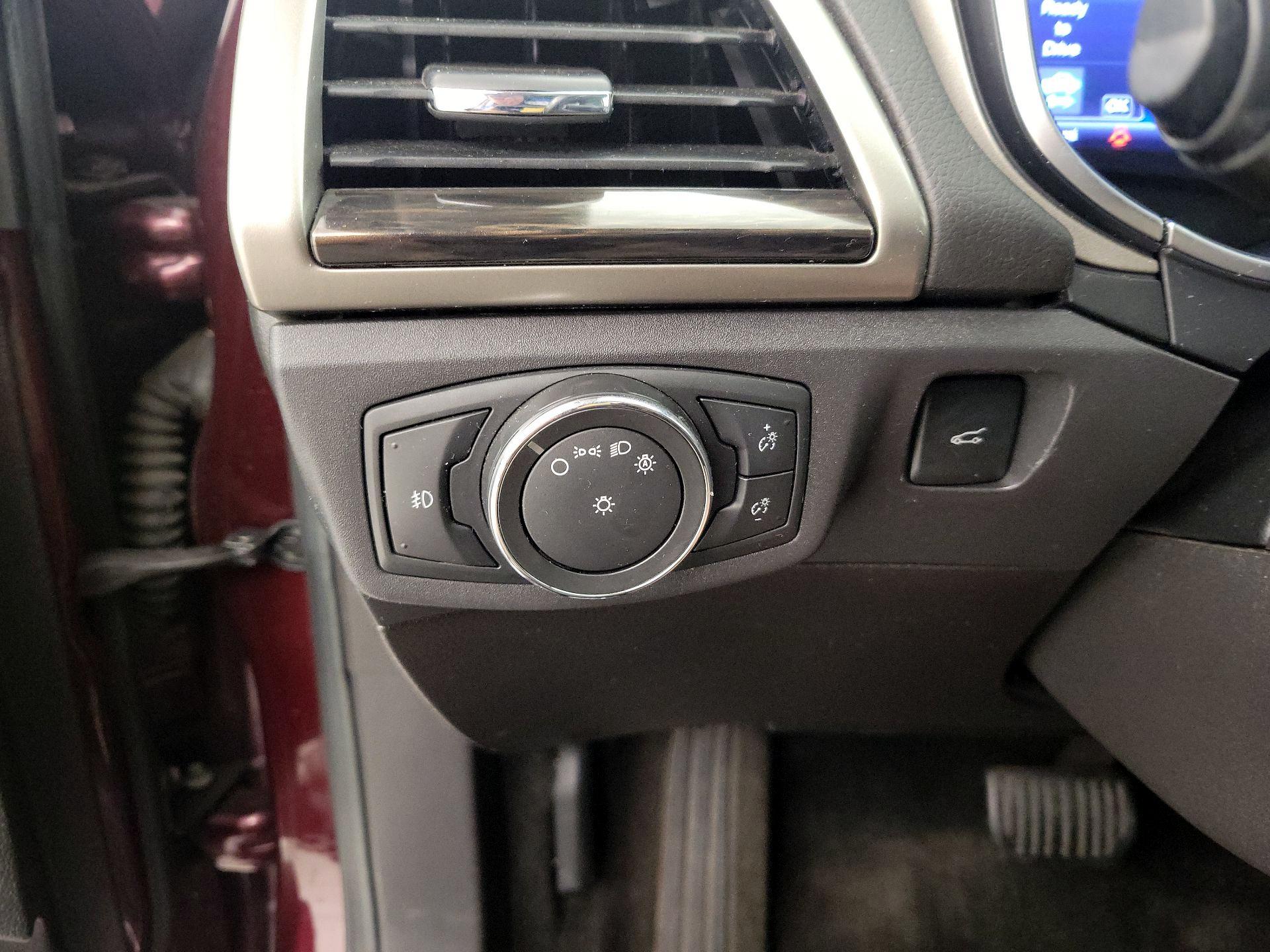 Thumbnail: 2013 Ford Fusion - 13