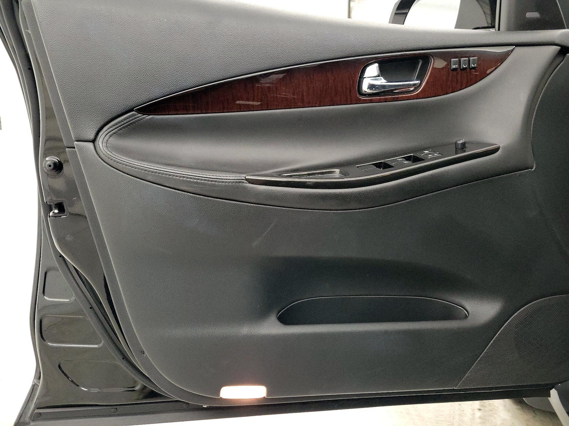 Thumbnail: 2016 INFINITI QX50 - 12