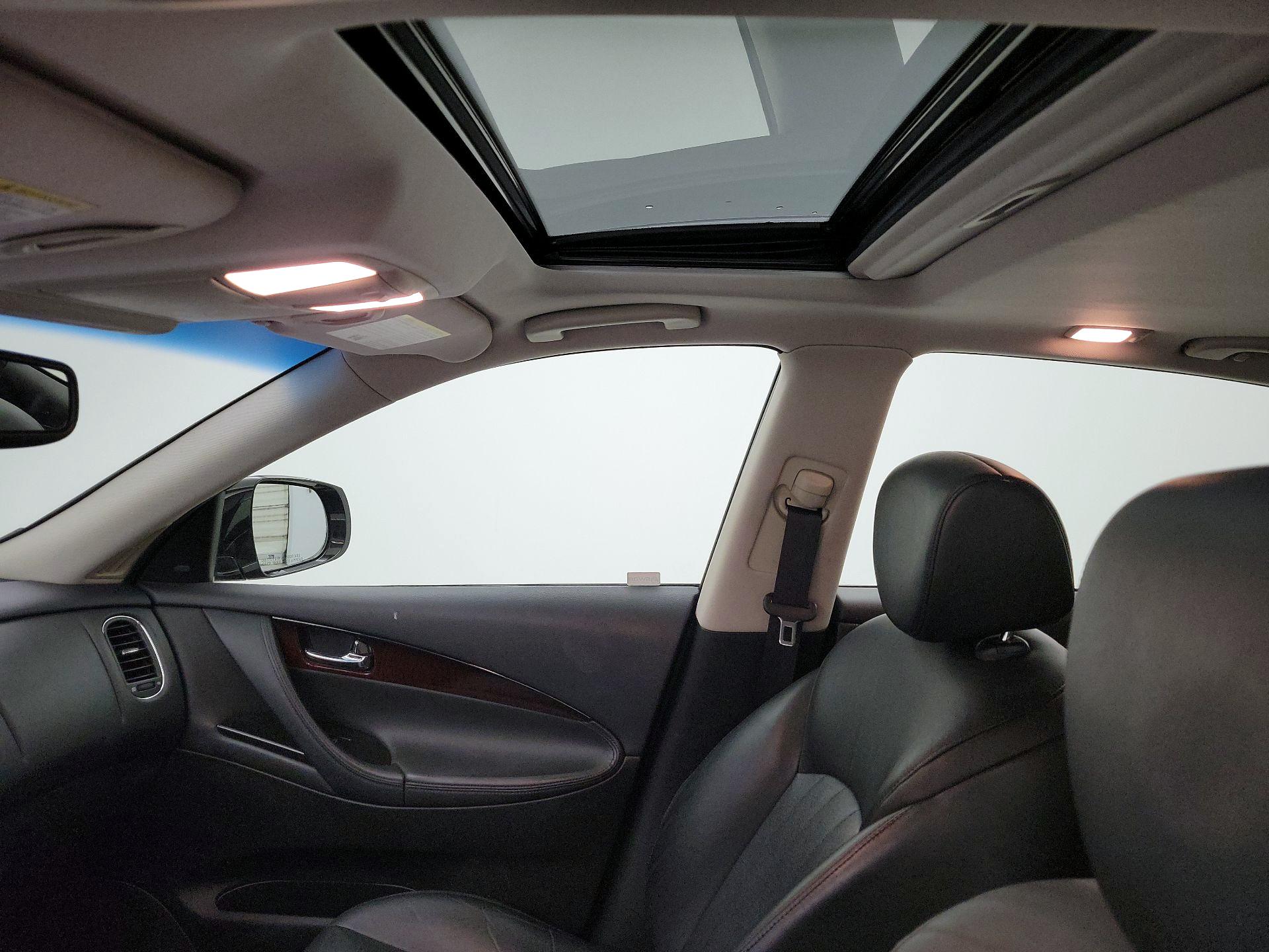 Thumbnail: 2016 INFINITI QX50 - 20