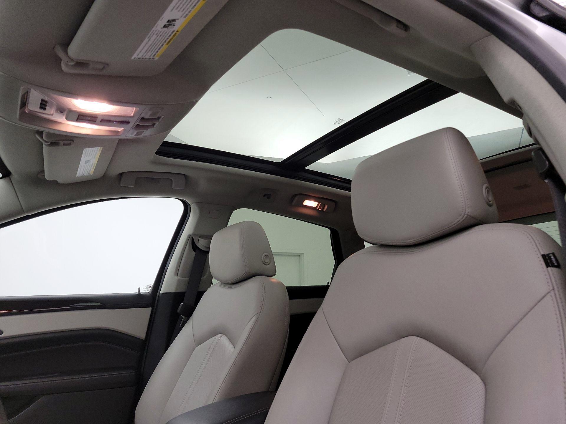 Thumbnail: 2014 Cadillac SRX - 19