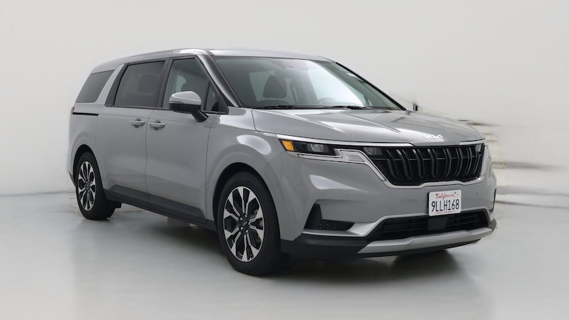 2024 Kia Carnival EX Hero Image