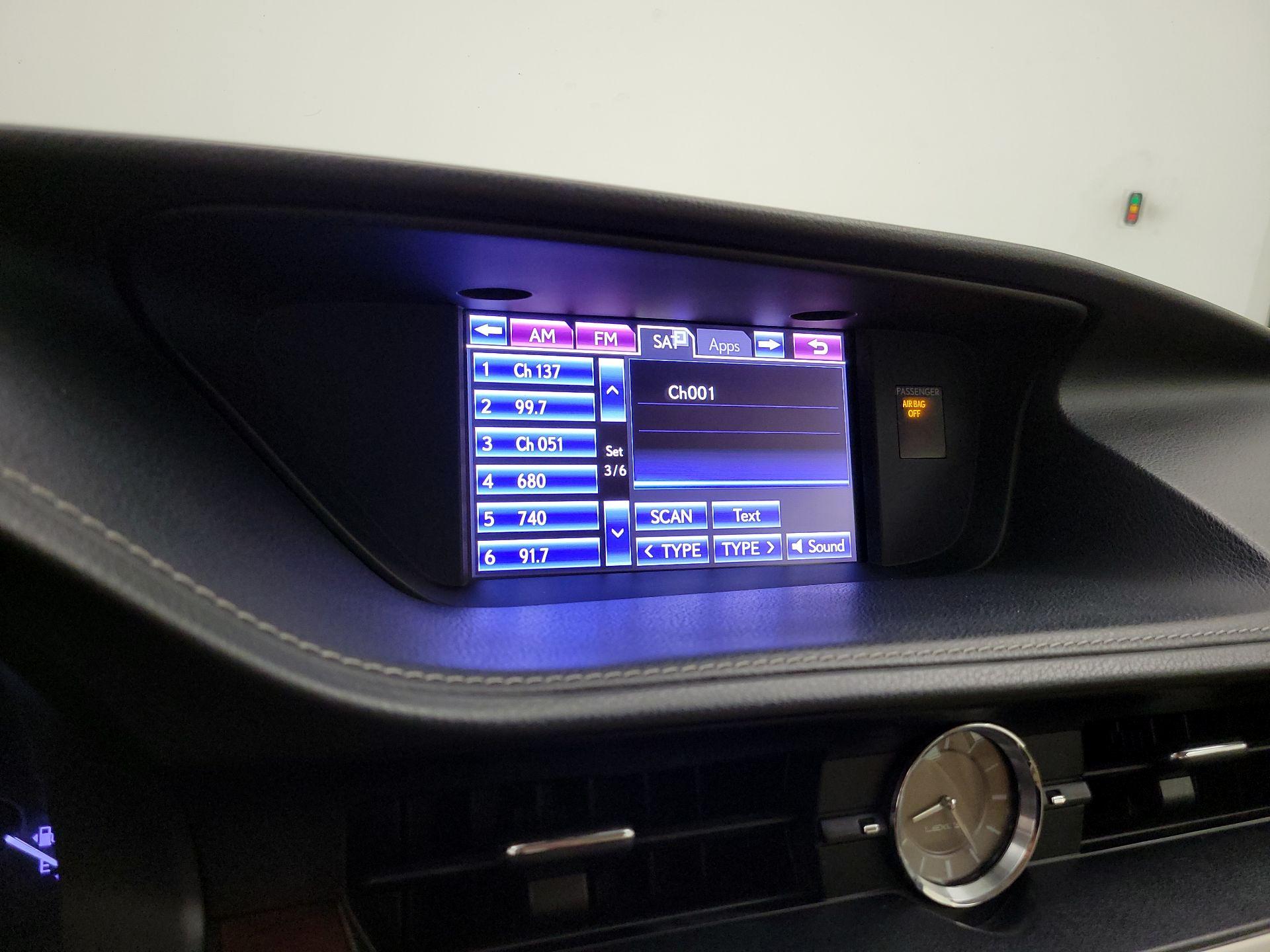 Thumbnail: 2013 Lexus ES - 15