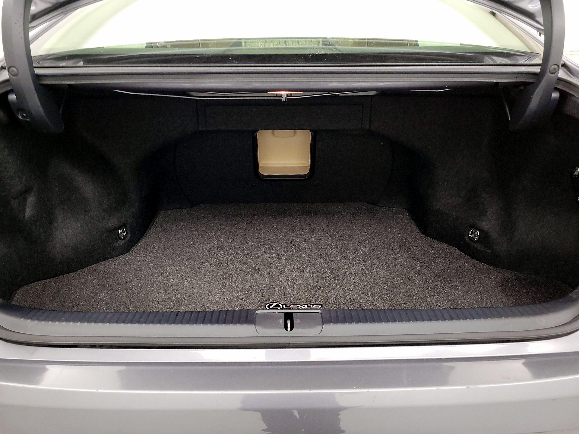 Thumbnail: 2013 Lexus ES - 20