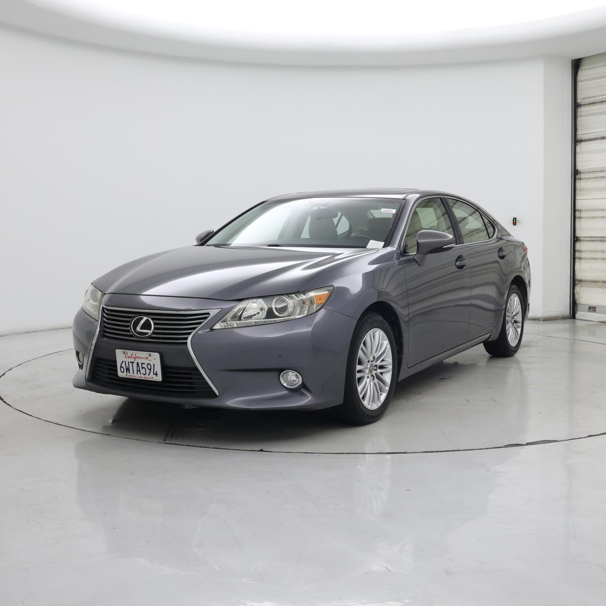 Thumbnail: 2013 Lexus ES - 4