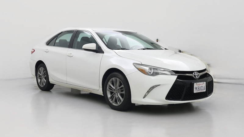 2016 Toyota Camry SE Hero Image
