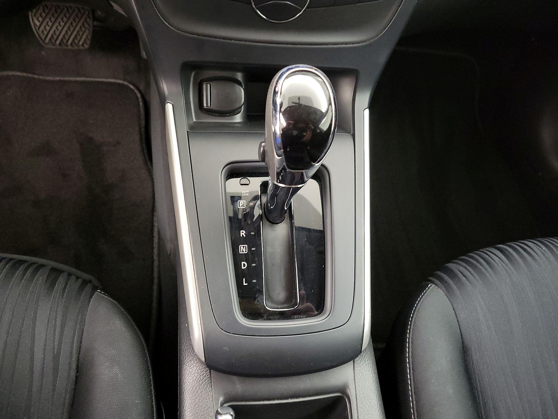 Thumbnail: 2019 Nissan Sentra - 16