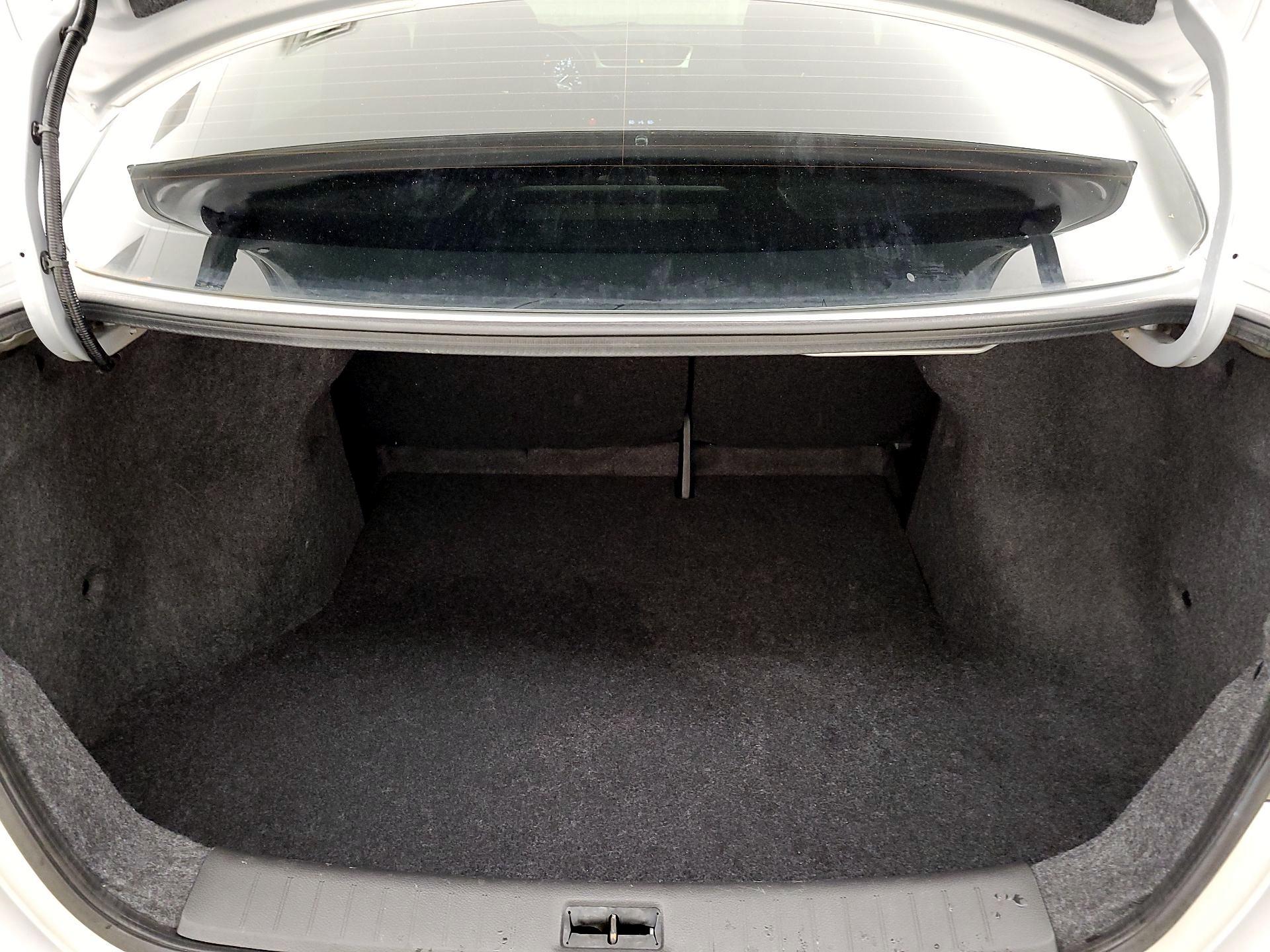 Thumbnail: 2019 Nissan Sentra - 17
