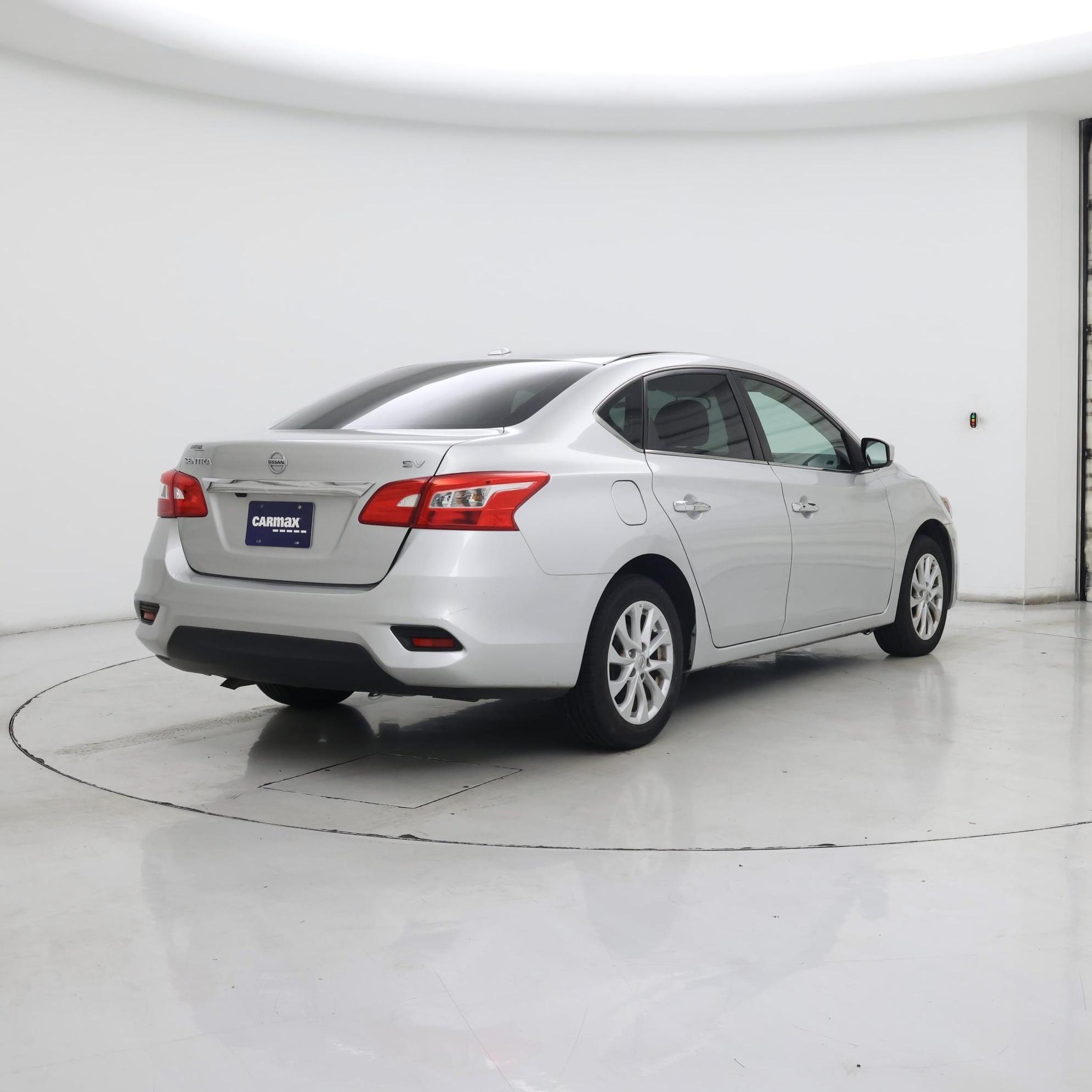 Thumbnail: 2019 Nissan Sentra - 8