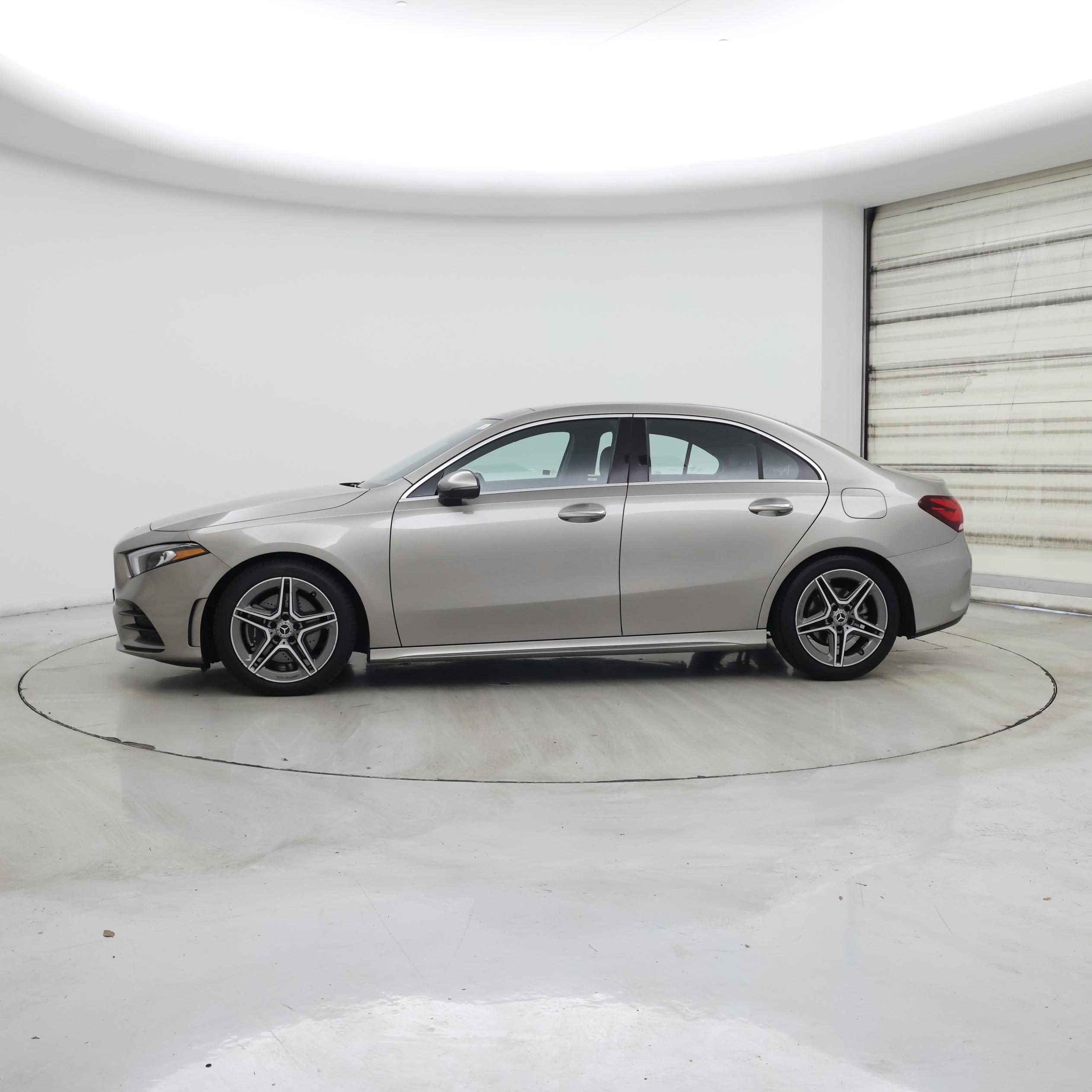 Thumbnail: 2019 Mercedes-Benz A-Class - 3