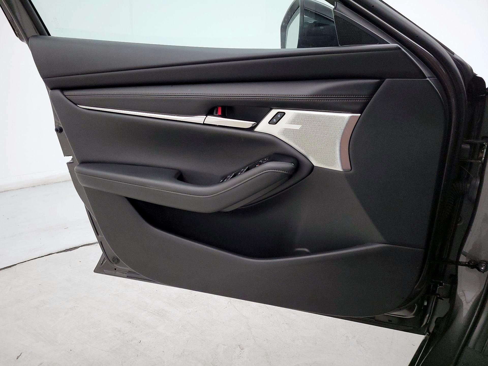 Thumbnail: 2021 Mazda Mazda3 - 12