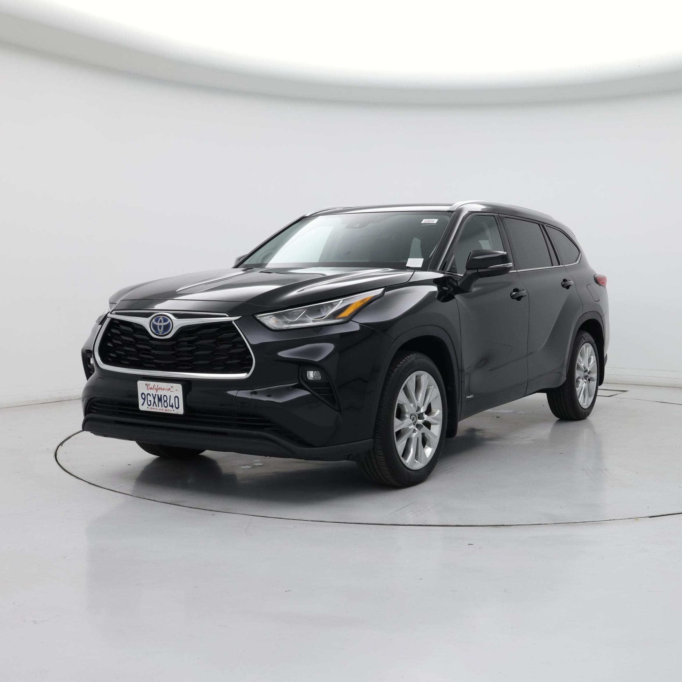 Thumbnail: 2023 Toyota Highlander - 4