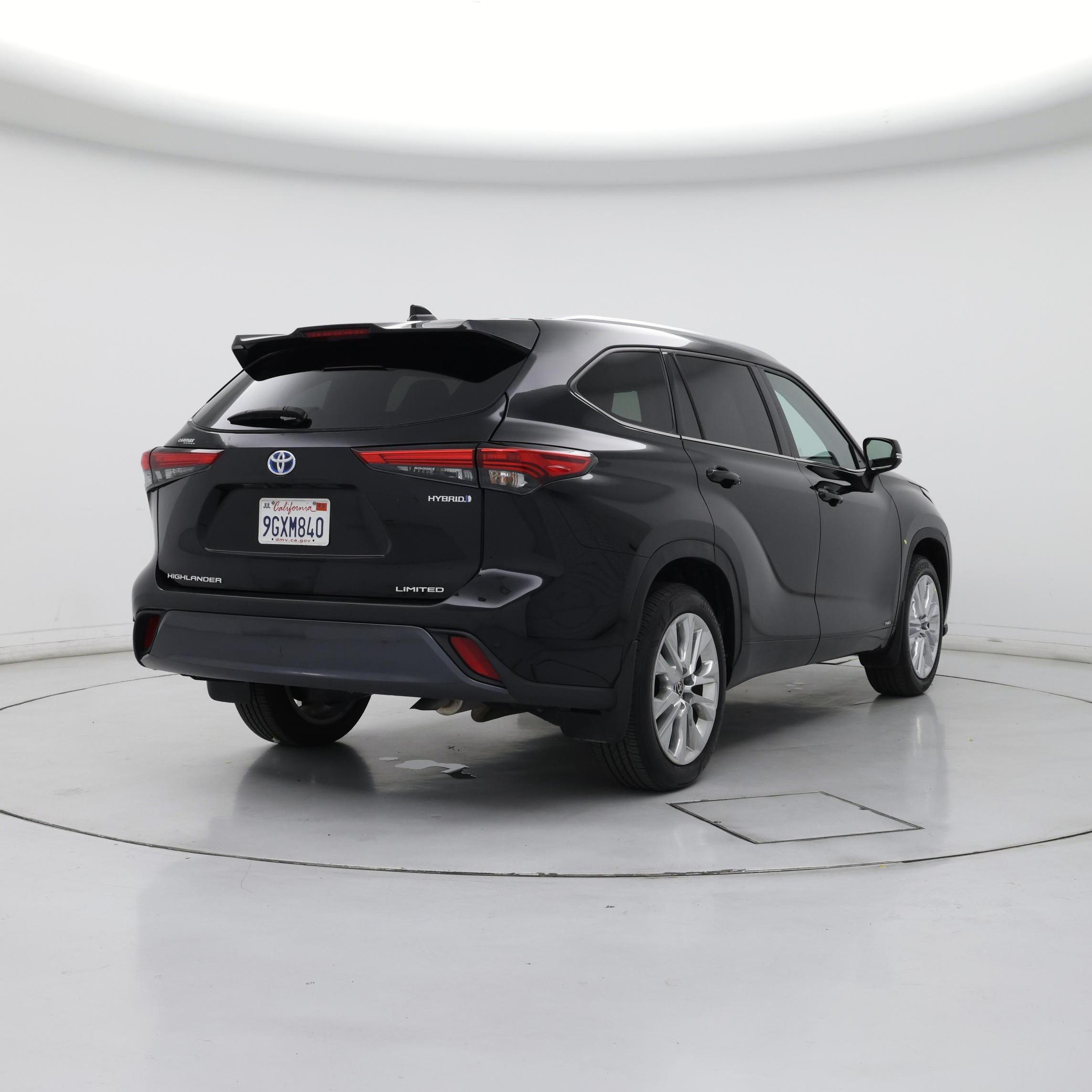 Thumbnail: 2023 Toyota Highlander - 8