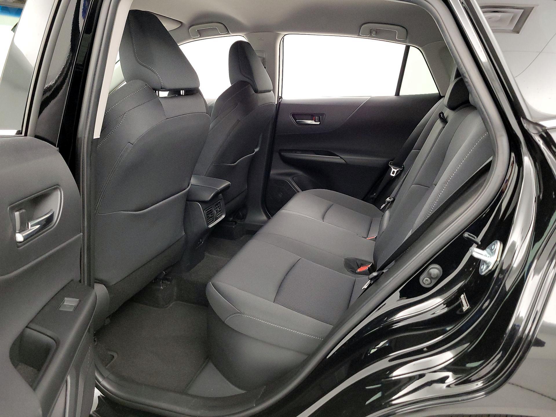 Thumbnail: 2021 Toyota Venza - 19