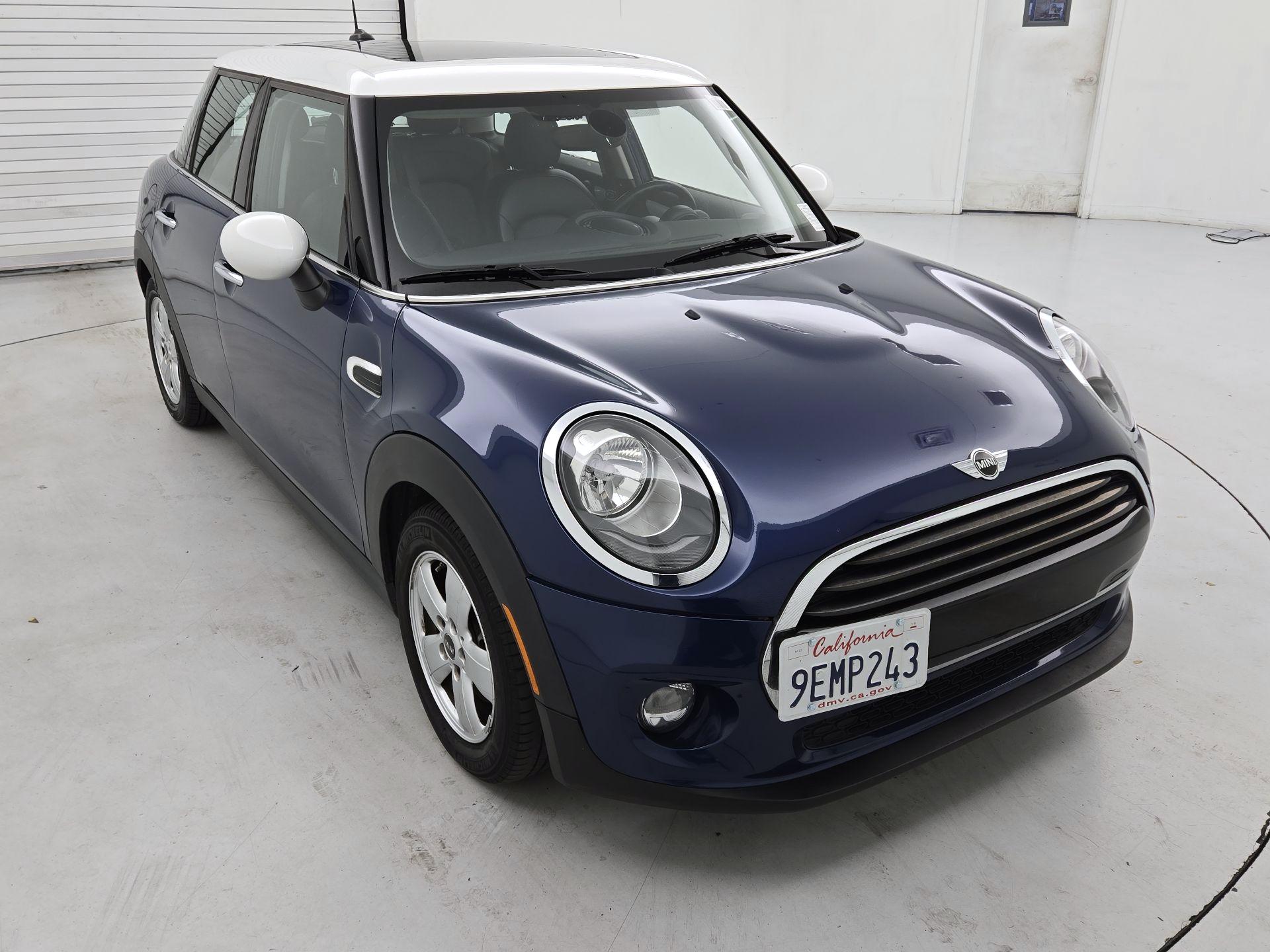 Thumbnail: 2016 MINI Cooper Hardtop - 1
