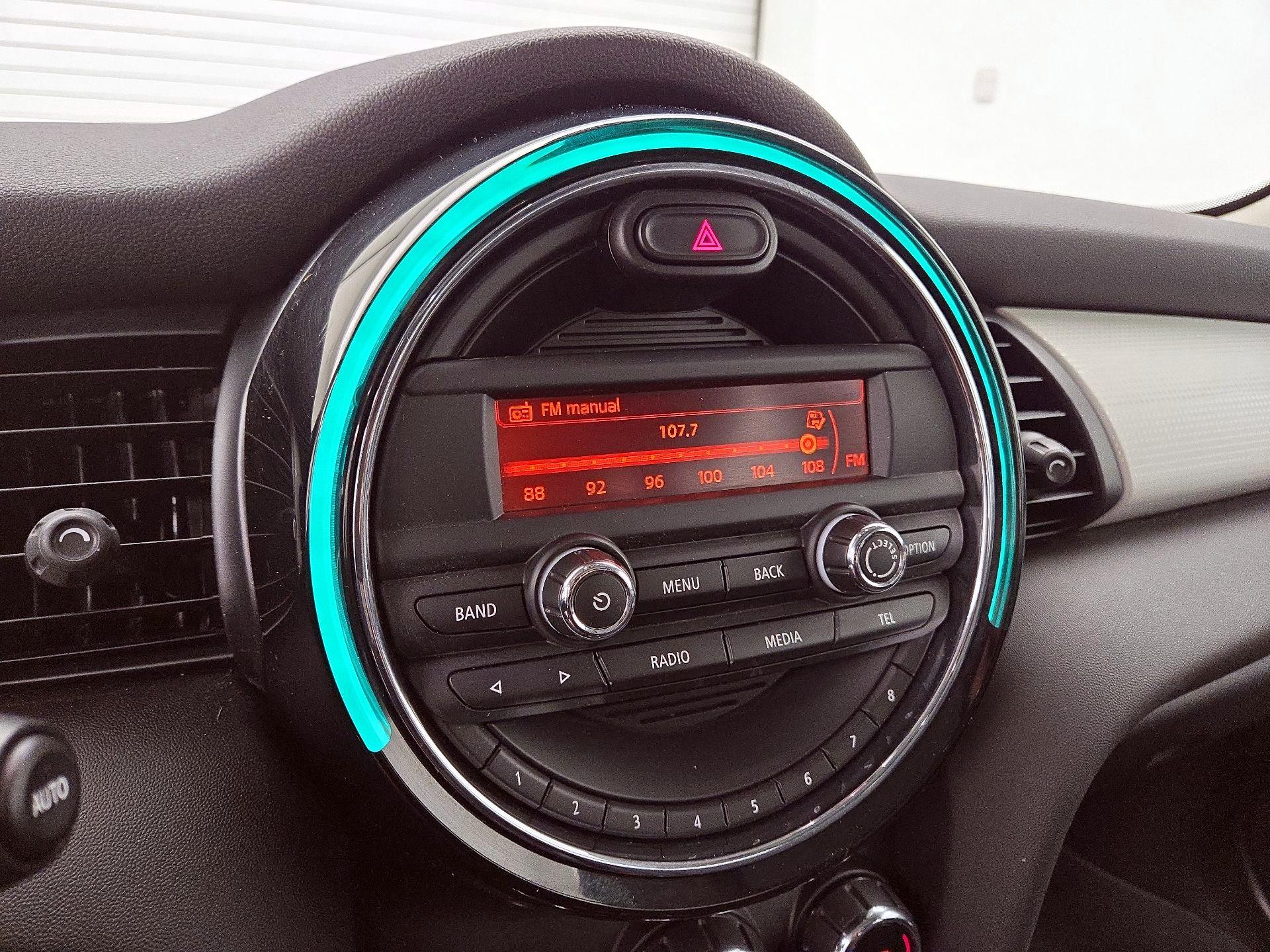 Thumbnail: 2016 MINI Cooper Hardtop - 12
