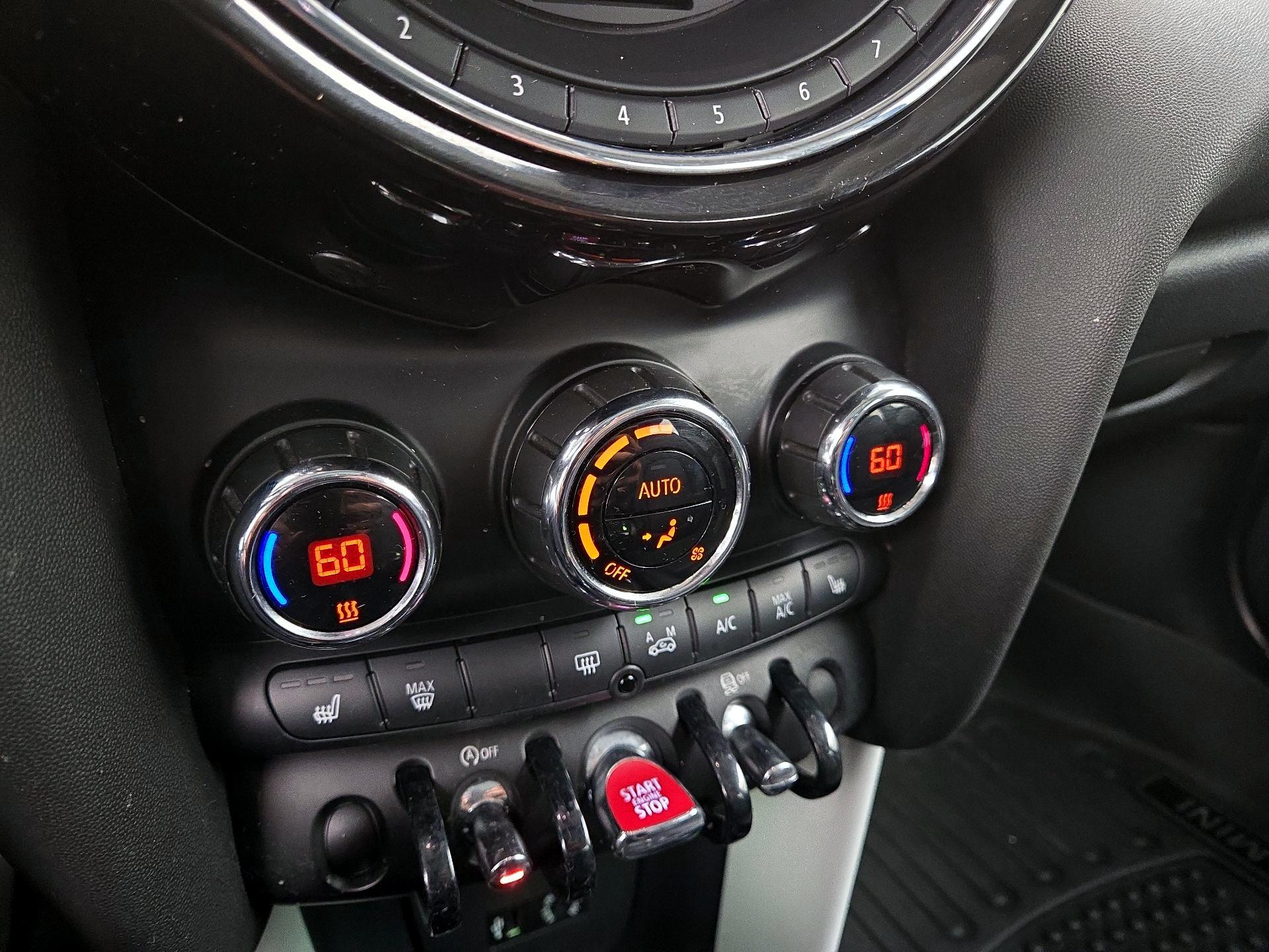 Thumbnail: 2016 MINI Cooper Hardtop - 13