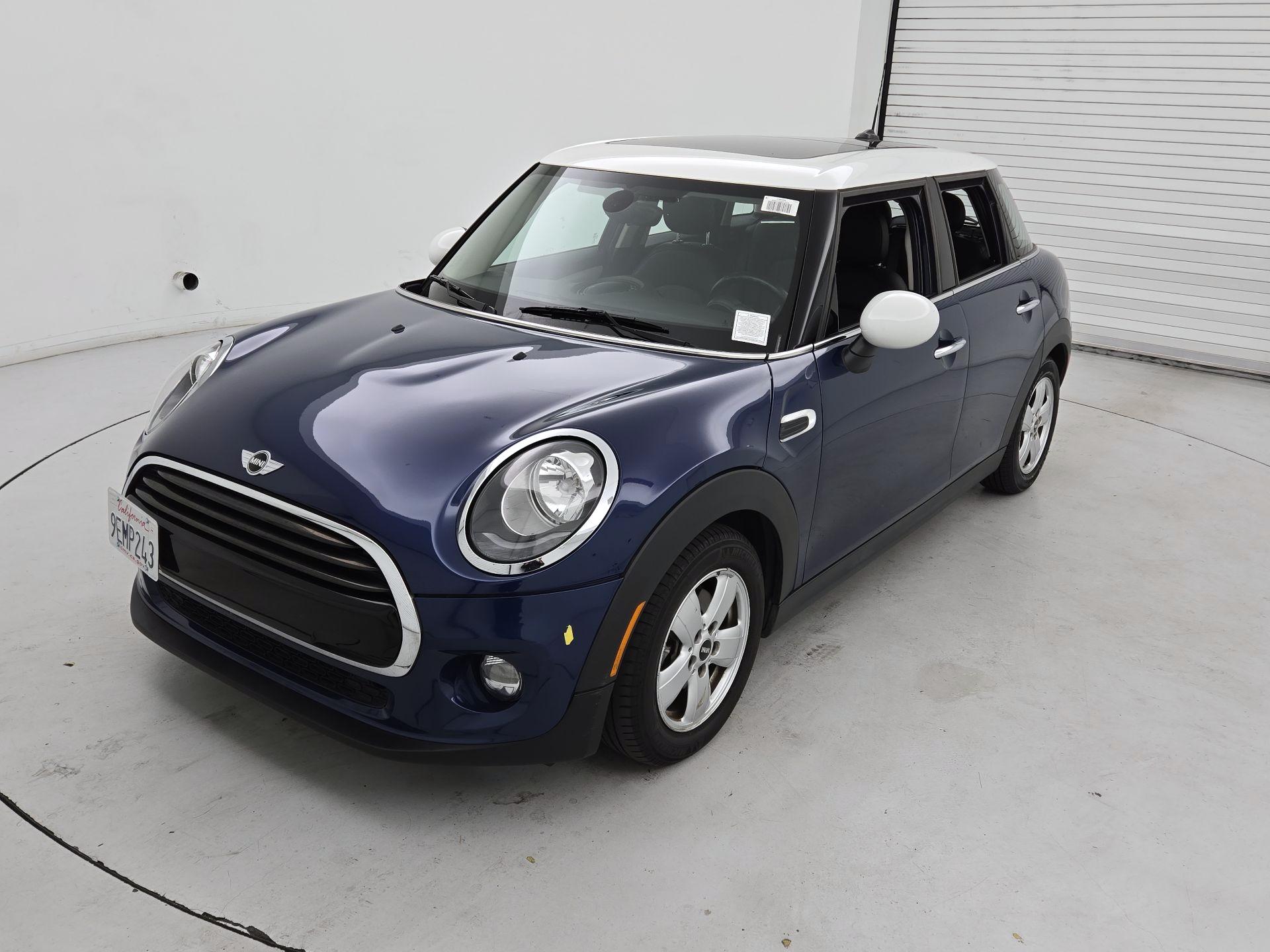 Thumbnail: 2016 MINI Cooper Hardtop - 3