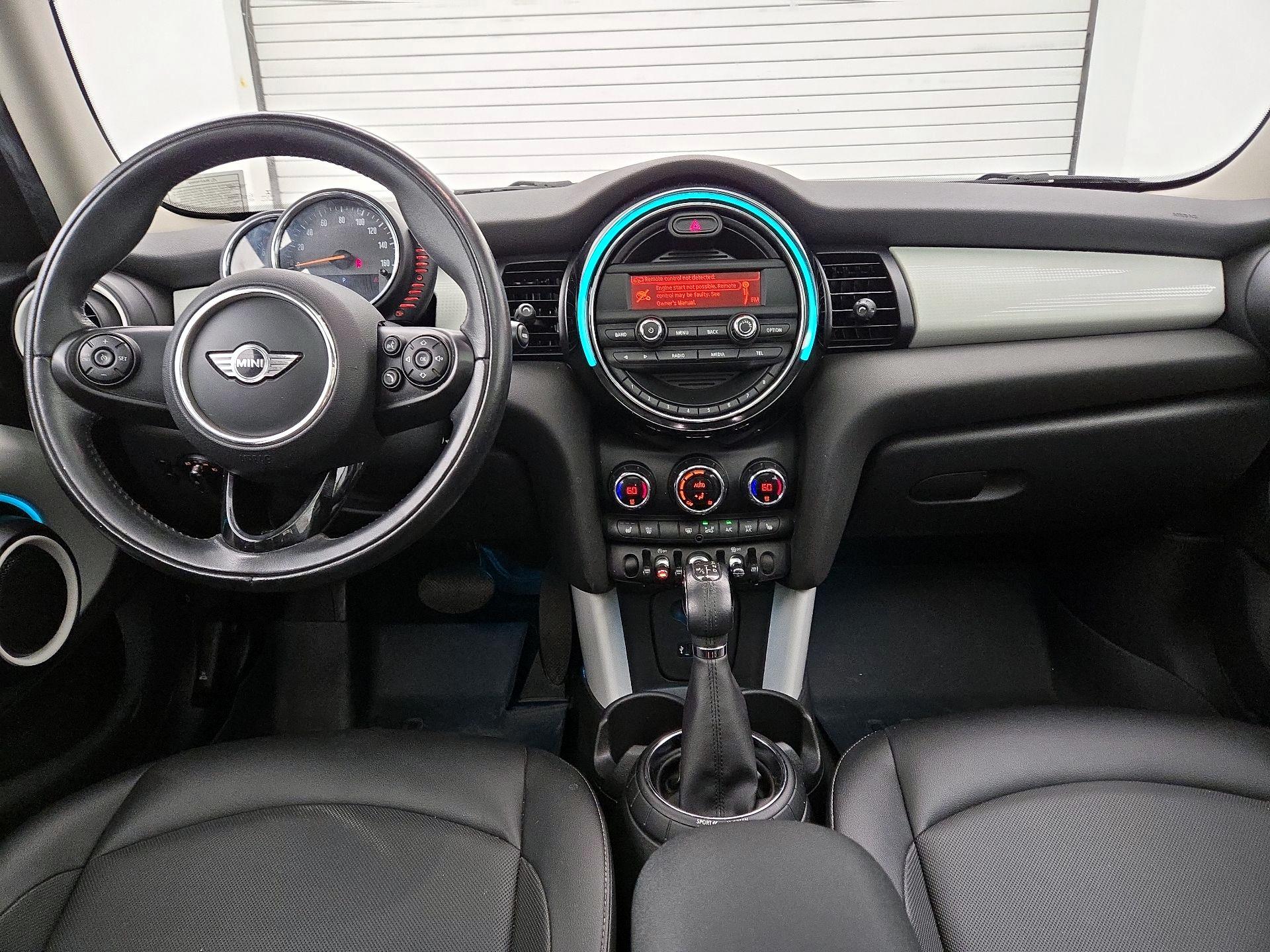 Thumbnail: 2016 MINI Cooper Hardtop - 8