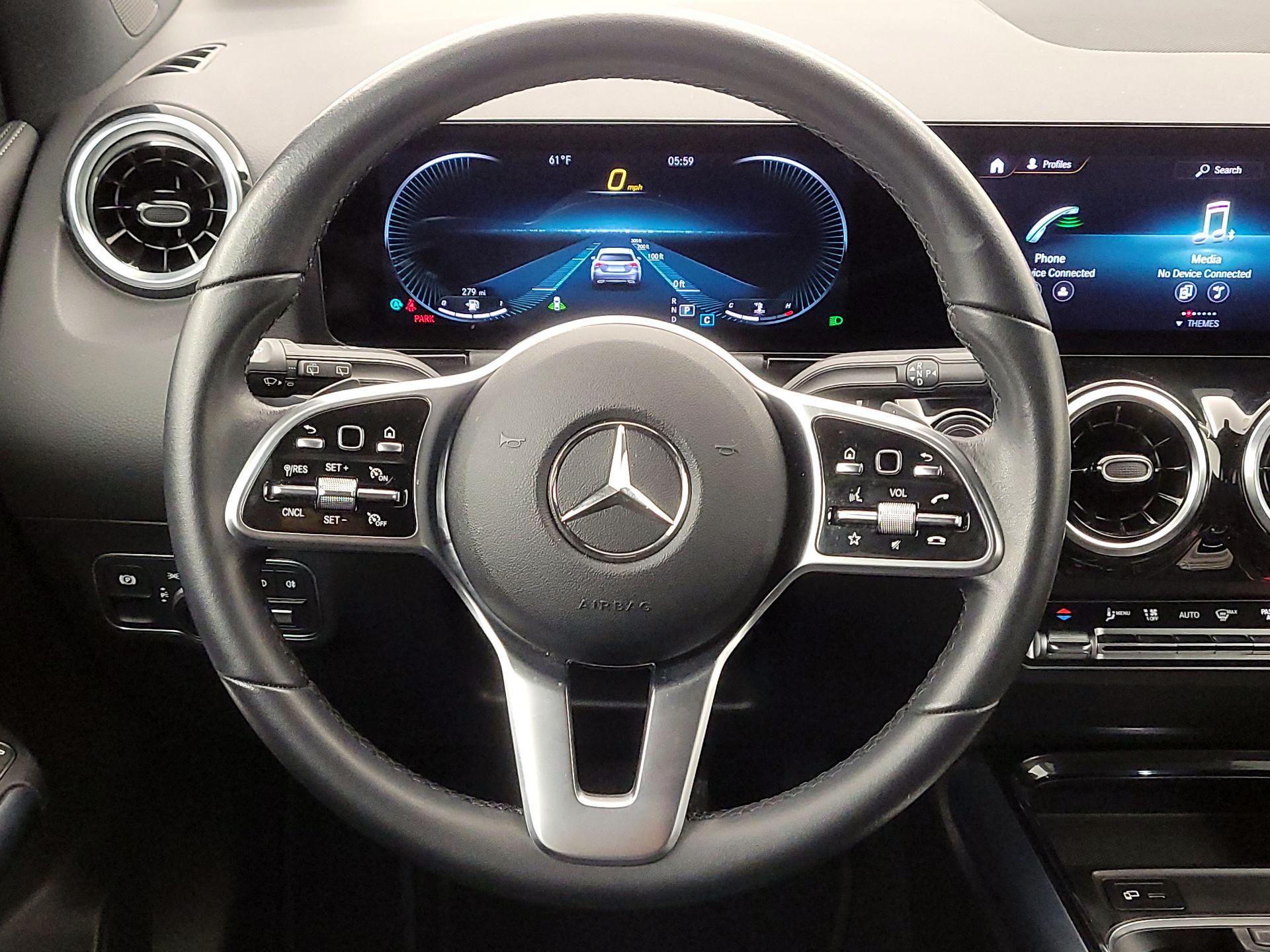 Thumbnail: 2022 Mercedes-Benz GLA - 10