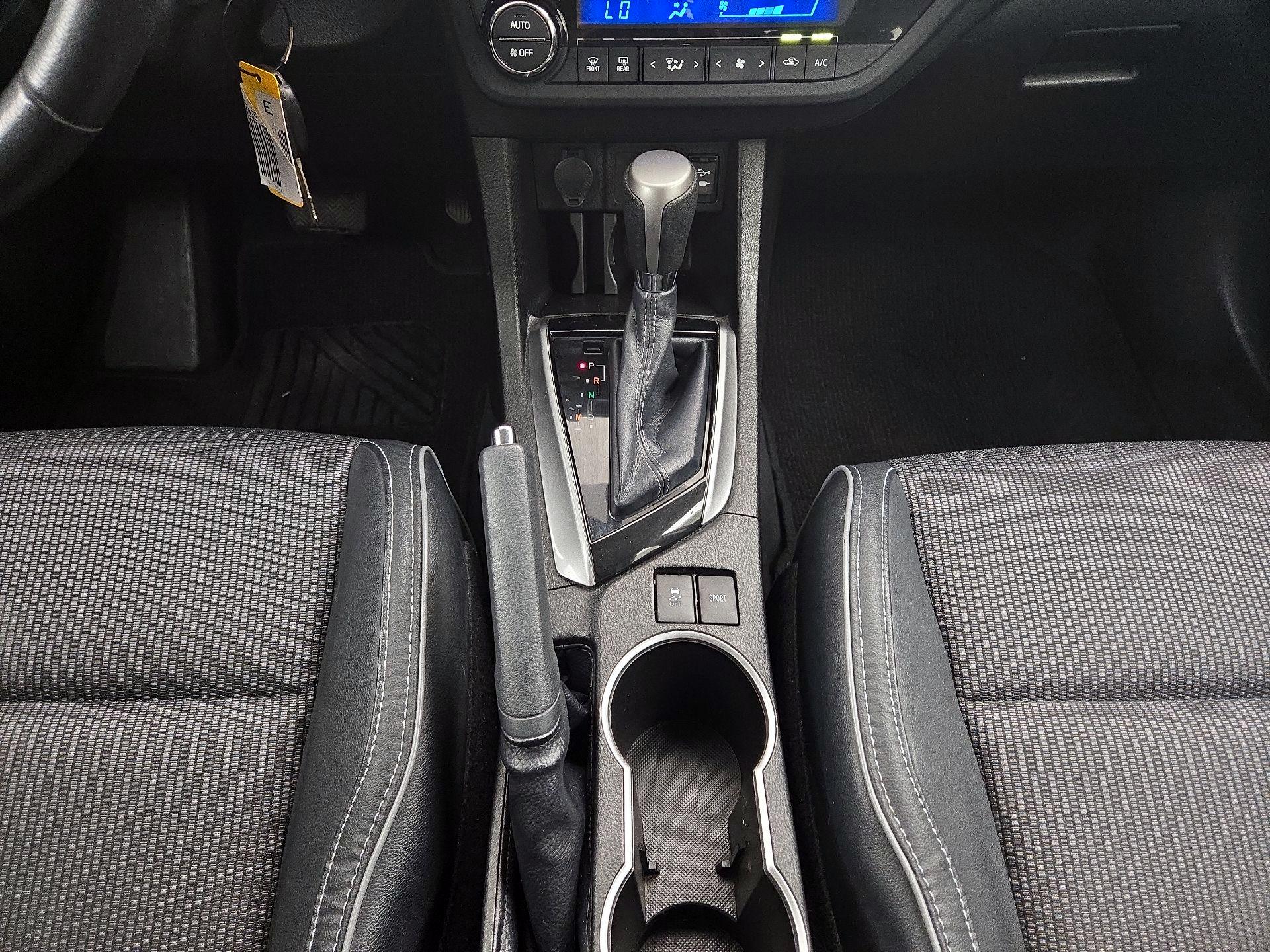 Thumbnail: 2016 Toyota Corolla - 15