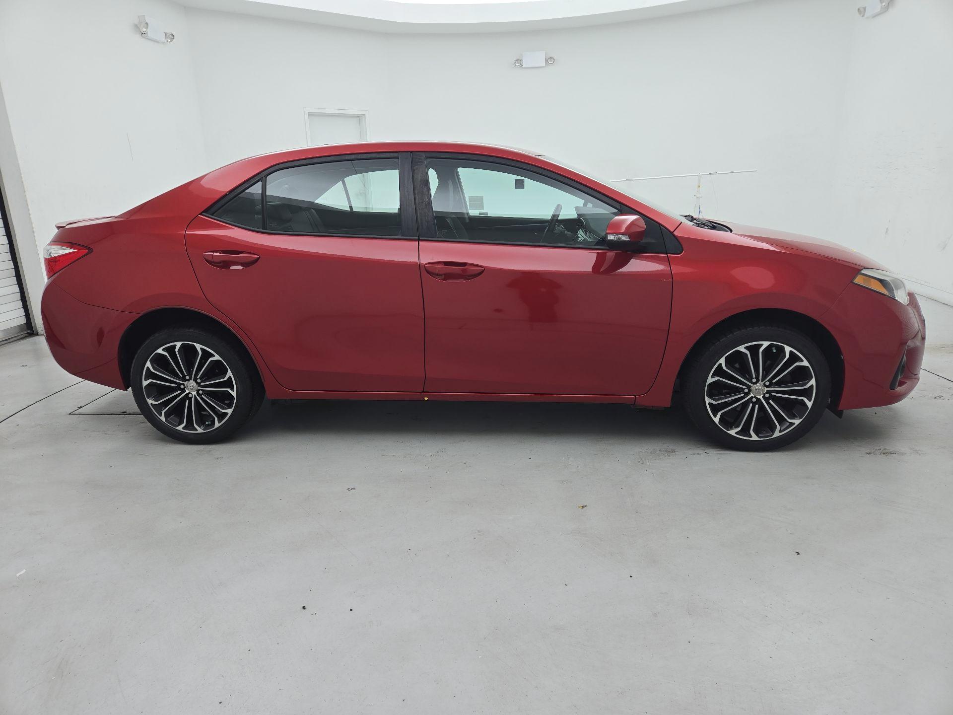 Thumbnail: 2016 Toyota Corolla - 4