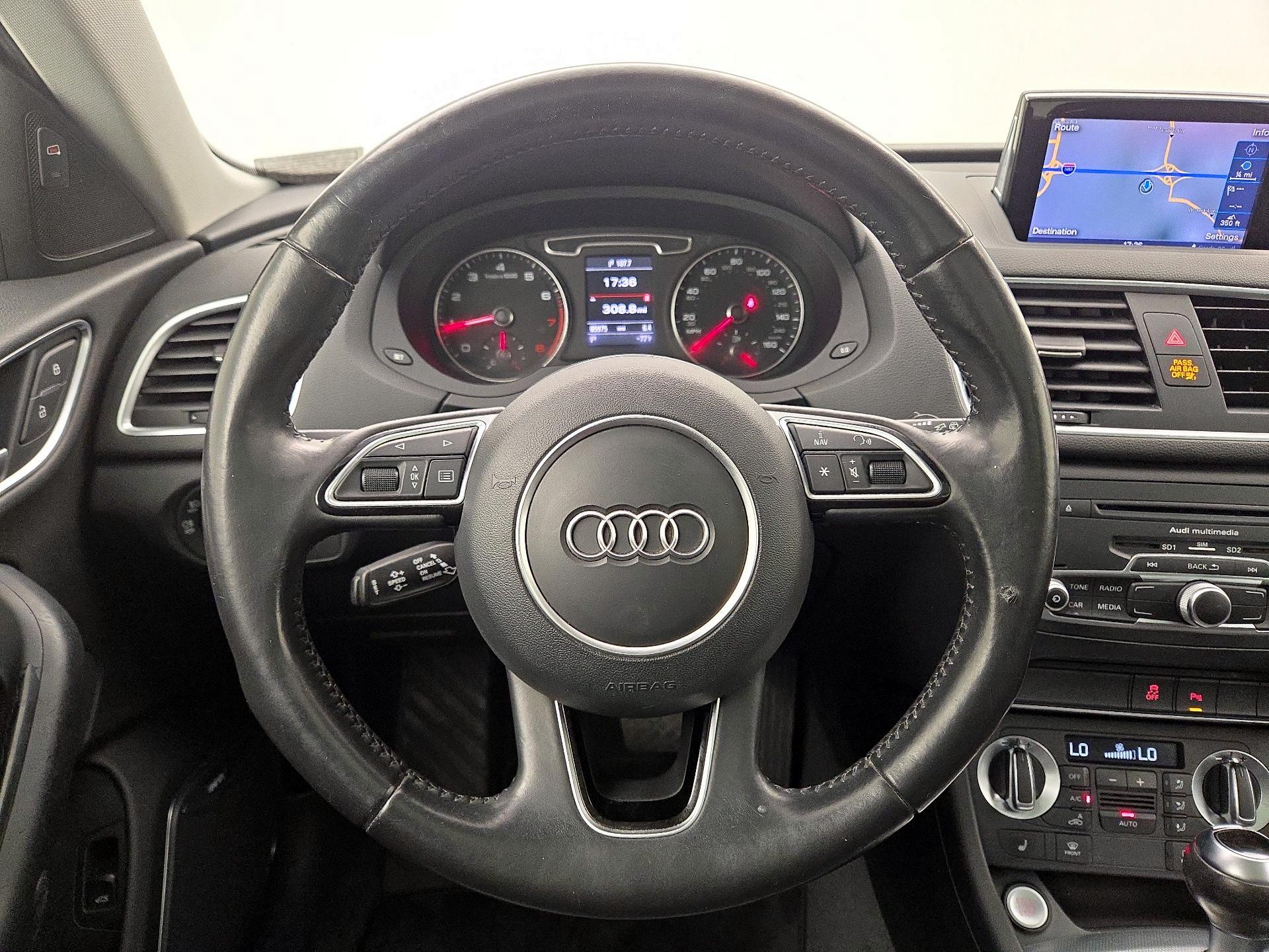 Thumbnail: 2015 Audi Q3 - 10