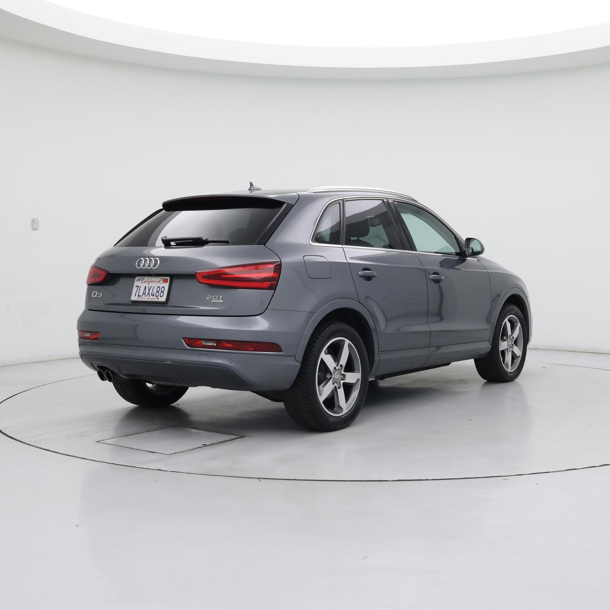 Thumbnail: 2015 Audi Q3 - 8