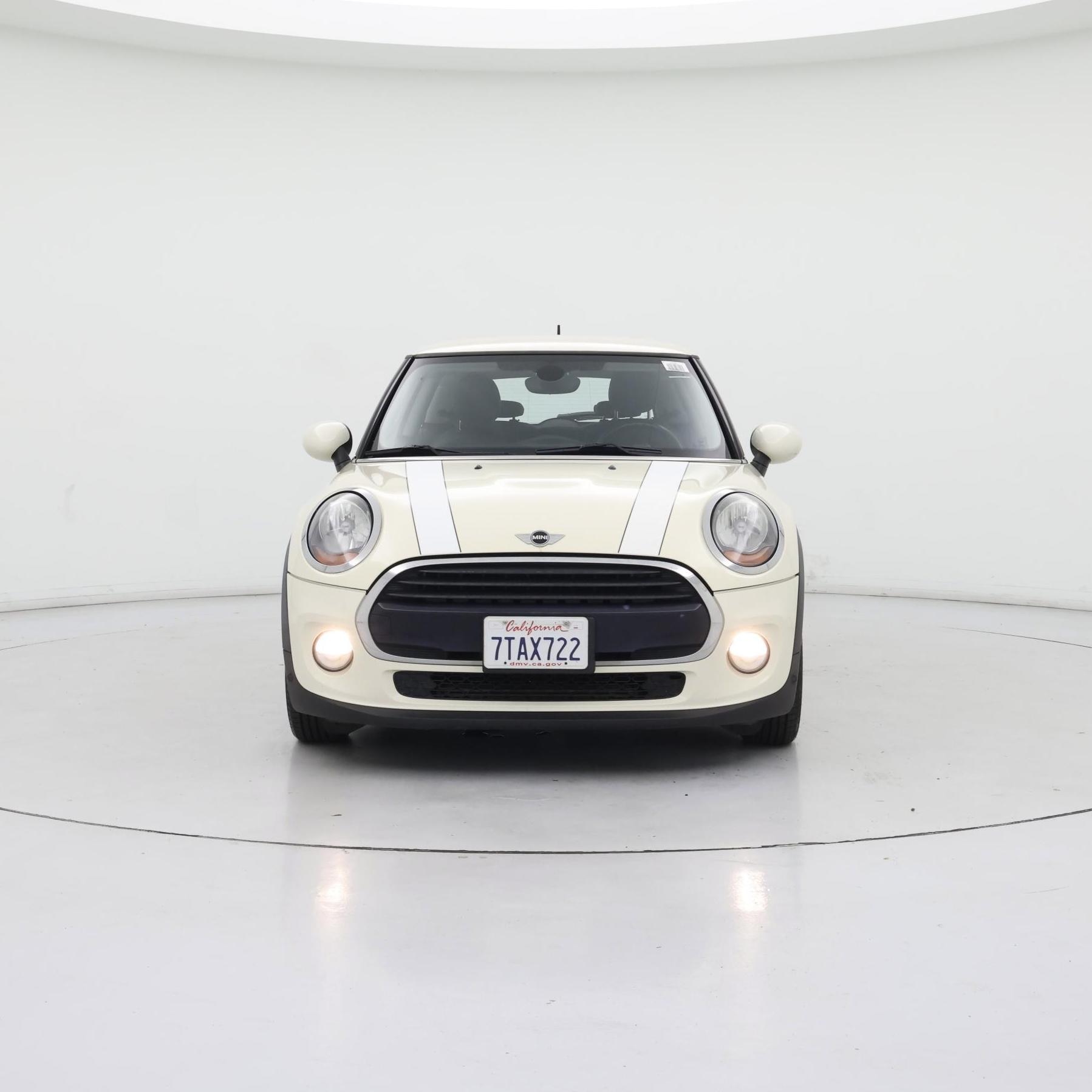 Thumbnail: 2016 MINI Cooper Hardtop - 5