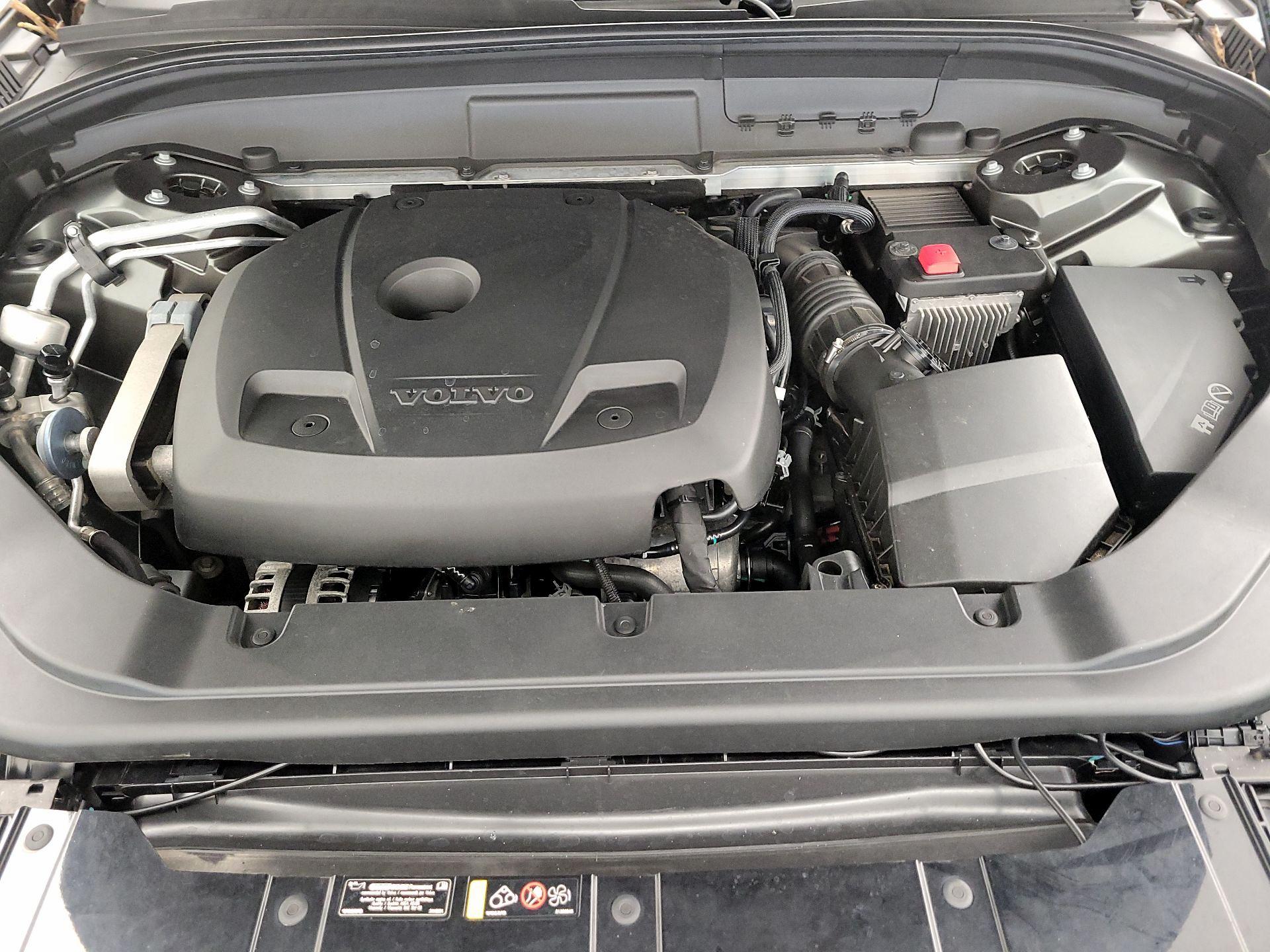 Thumbnail: 2019 Volvo XC60 - 19