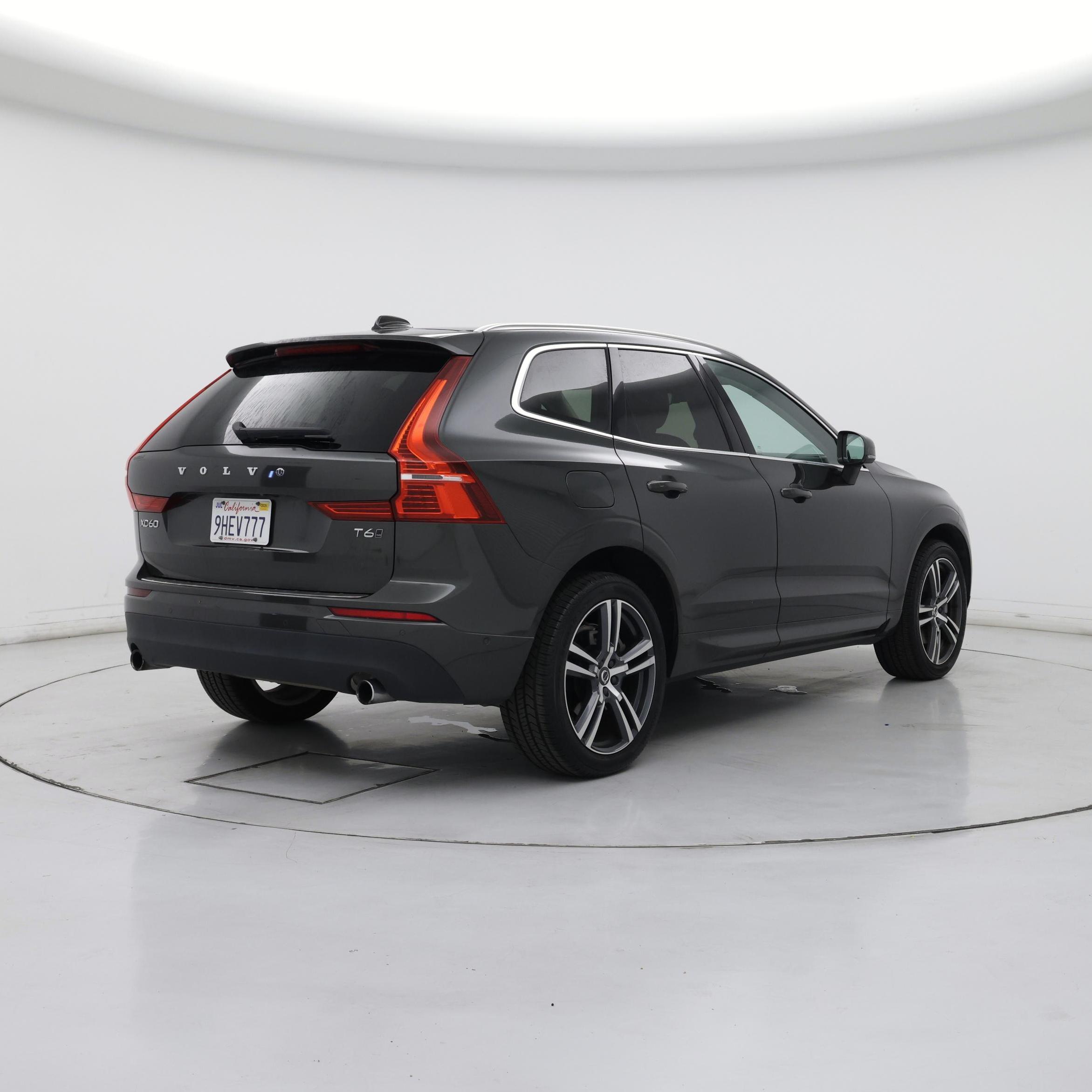 Thumbnail: 2019 Volvo XC60 - 8
