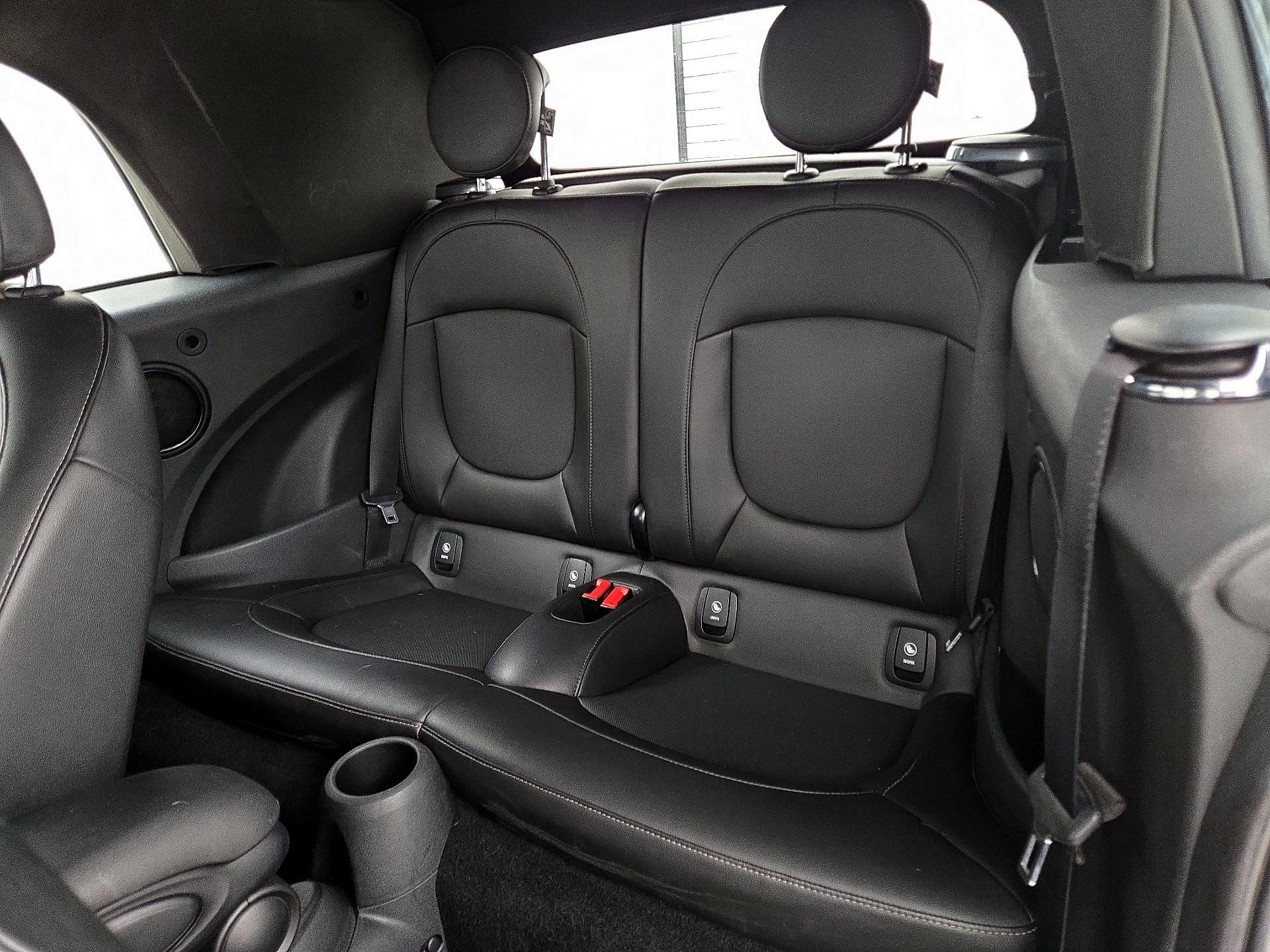 Thumbnail: 2019 MINI Cooper - 17