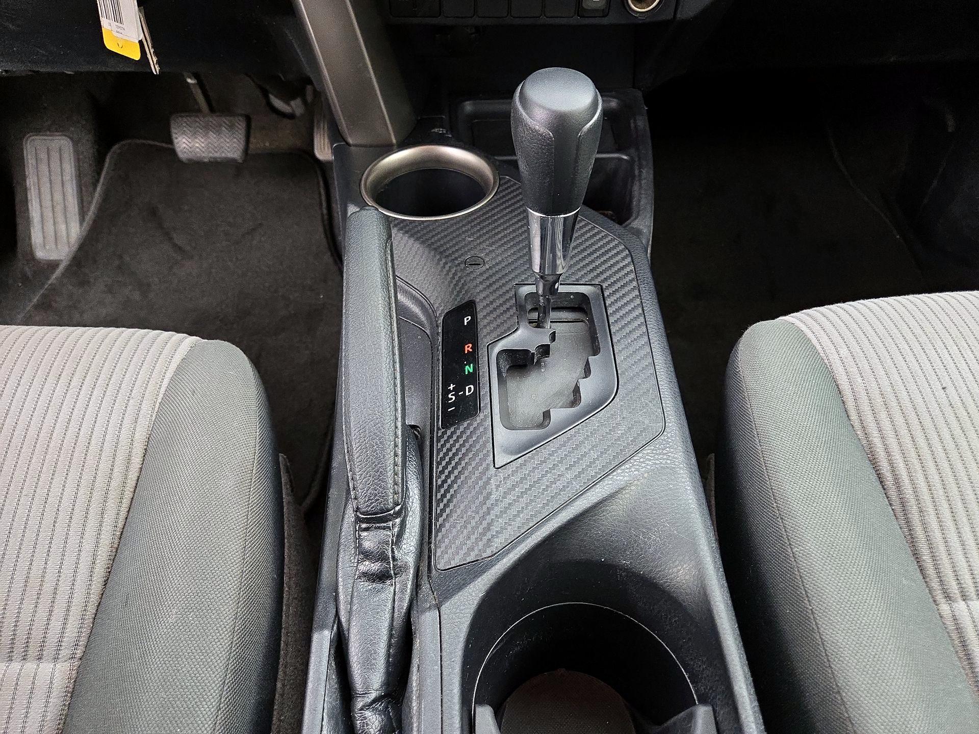 Thumbnail: 2013 Toyota RAV4 - 17
