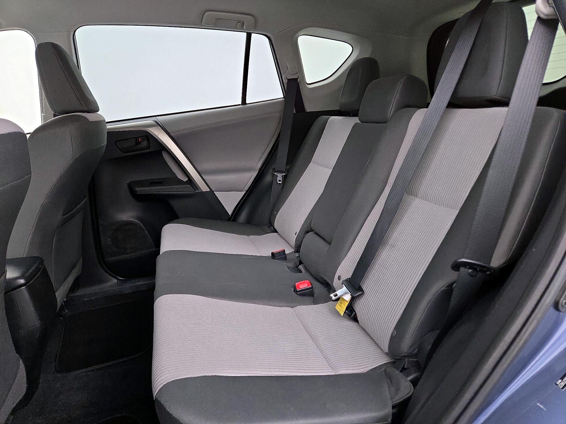 Thumbnail: 2013 Toyota RAV4 - 19
