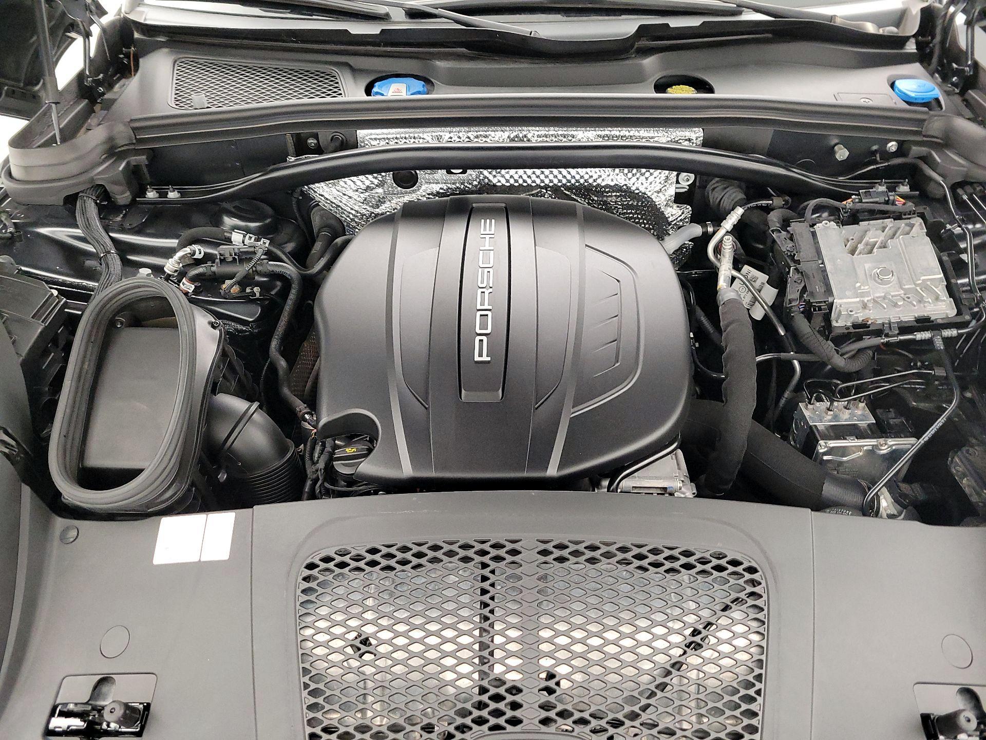 Thumbnail: 2019 Porsche Macan - 20