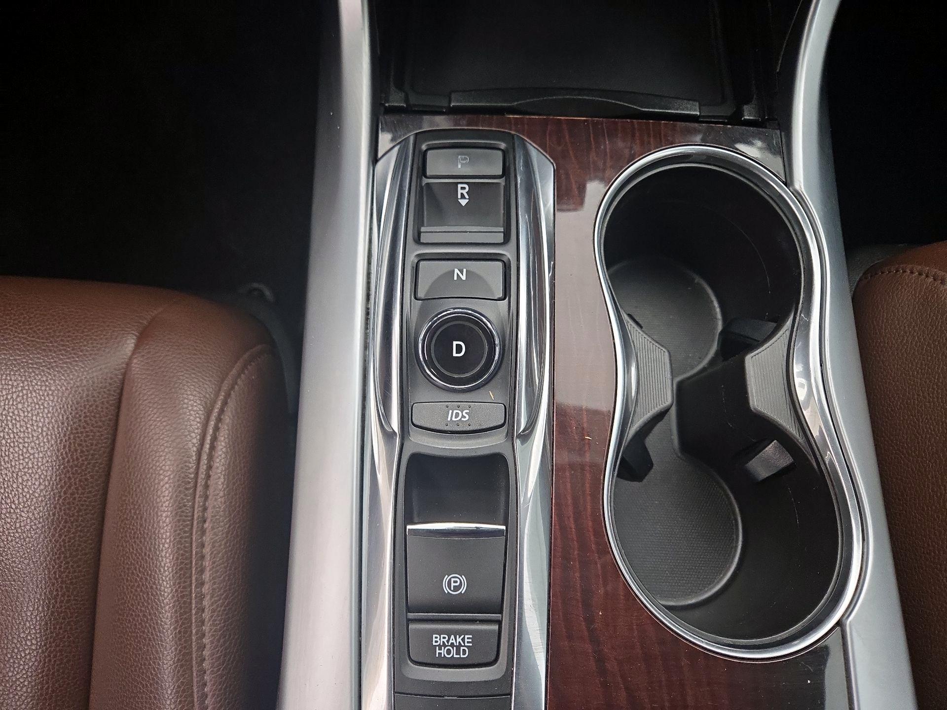 Thumbnail: 2015 Acura TLX - 17