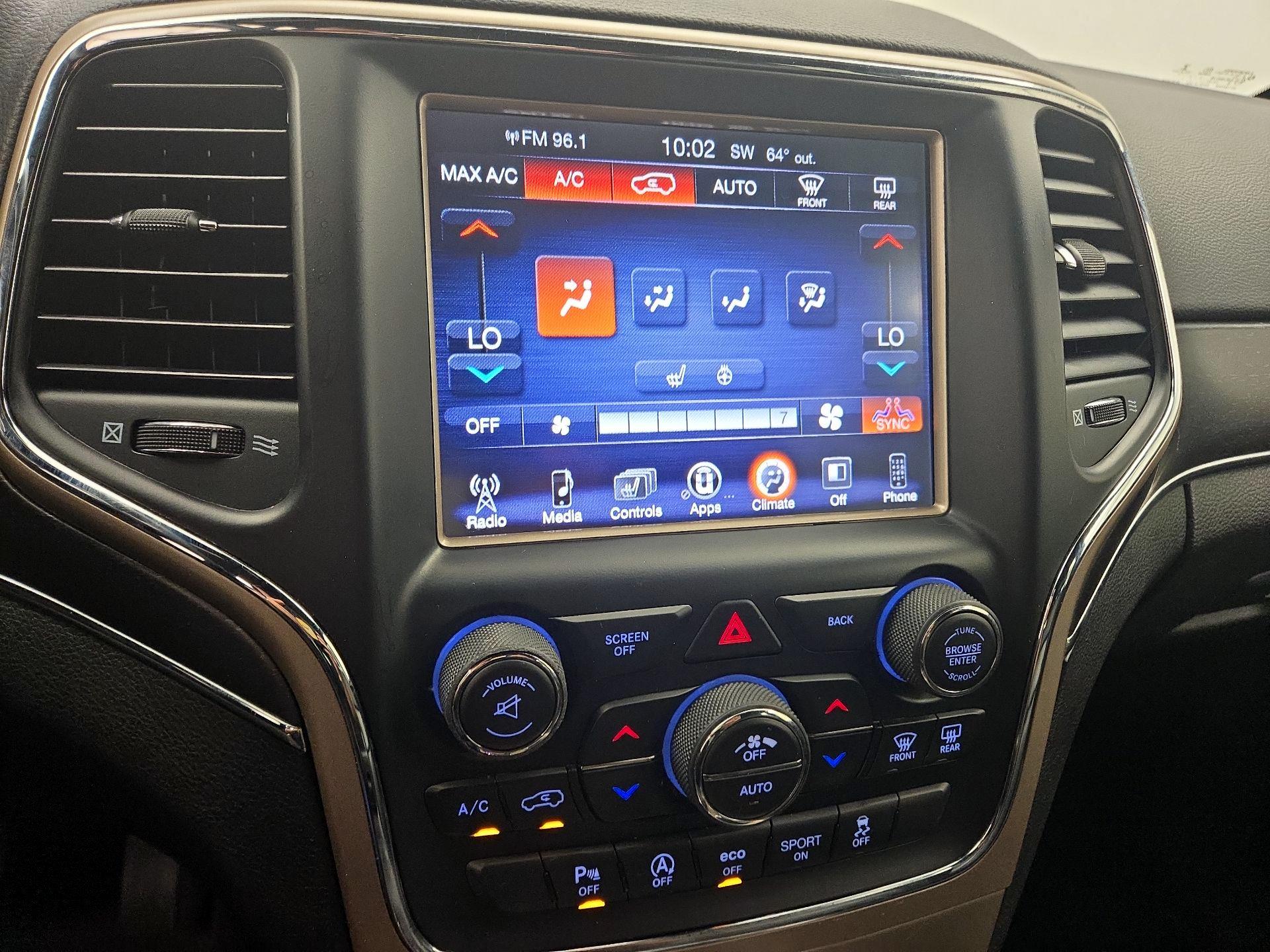 Thumbnail: 2017 Jeep Grand Cherokee - 16